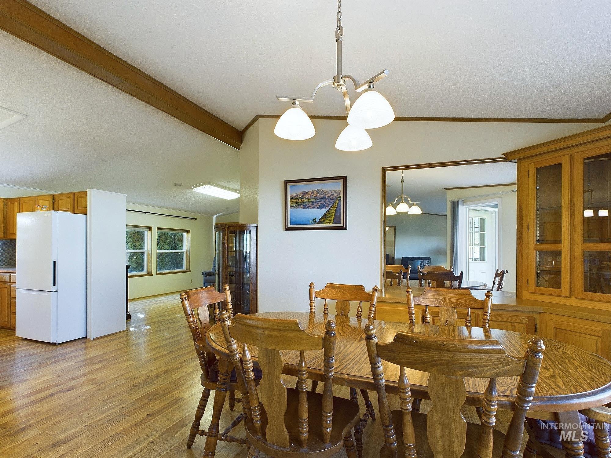 2015 6th Ave Property Photo 8