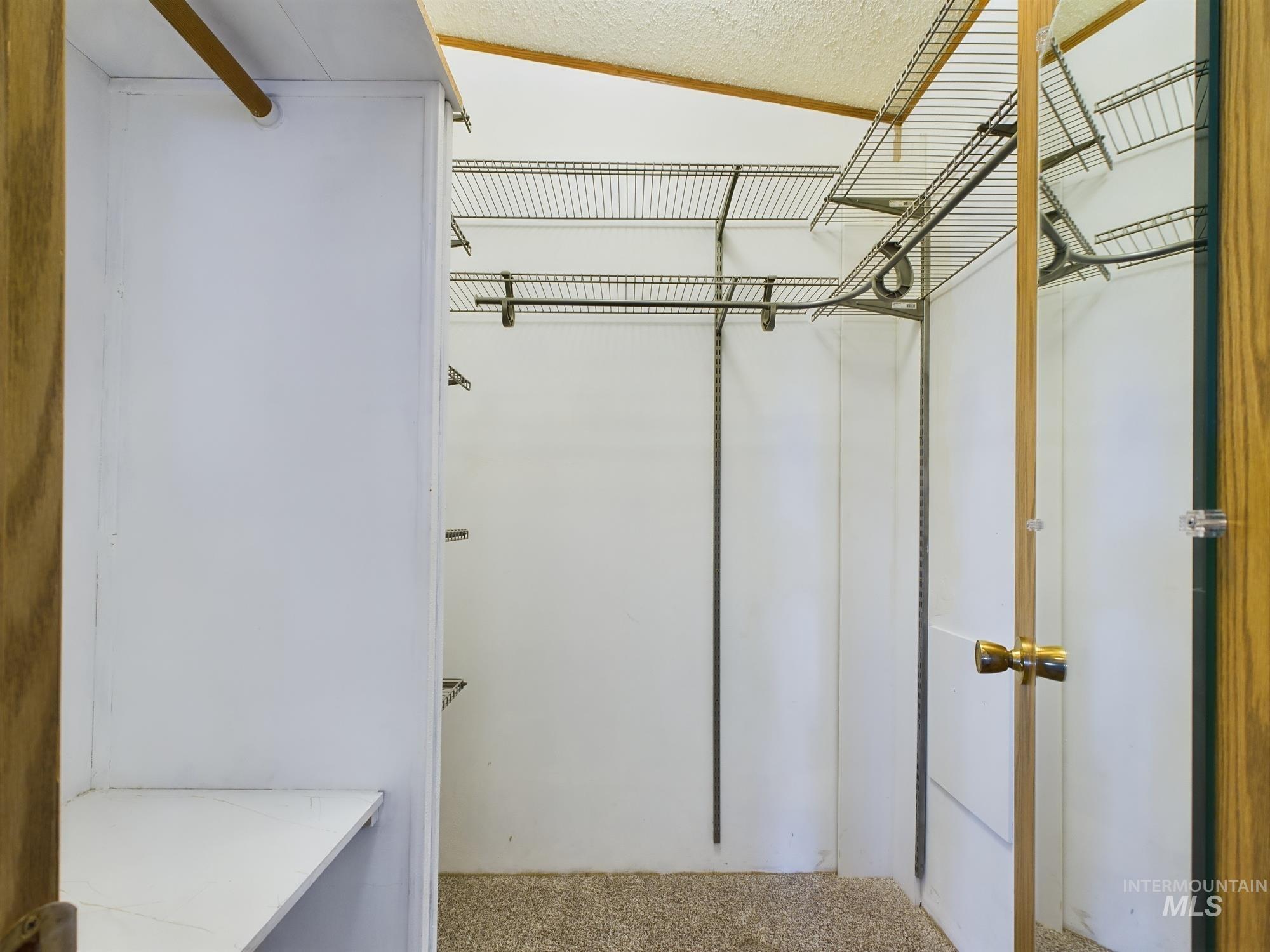 2015 6th Ave Property Photo 11