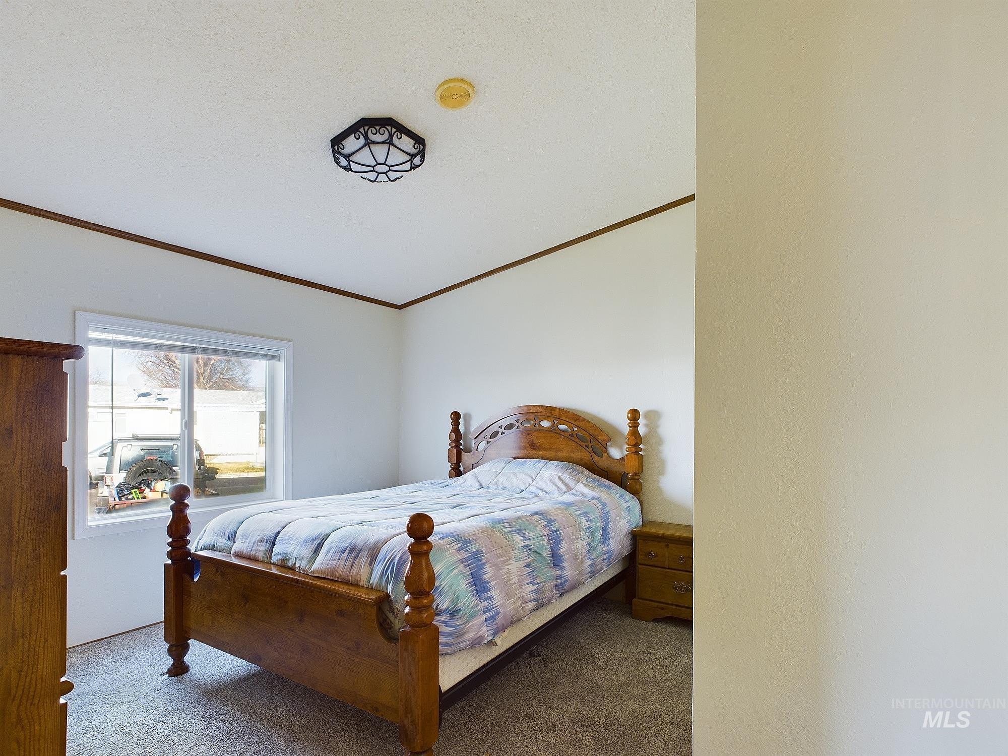 2015 6th Ave Property Photo 18