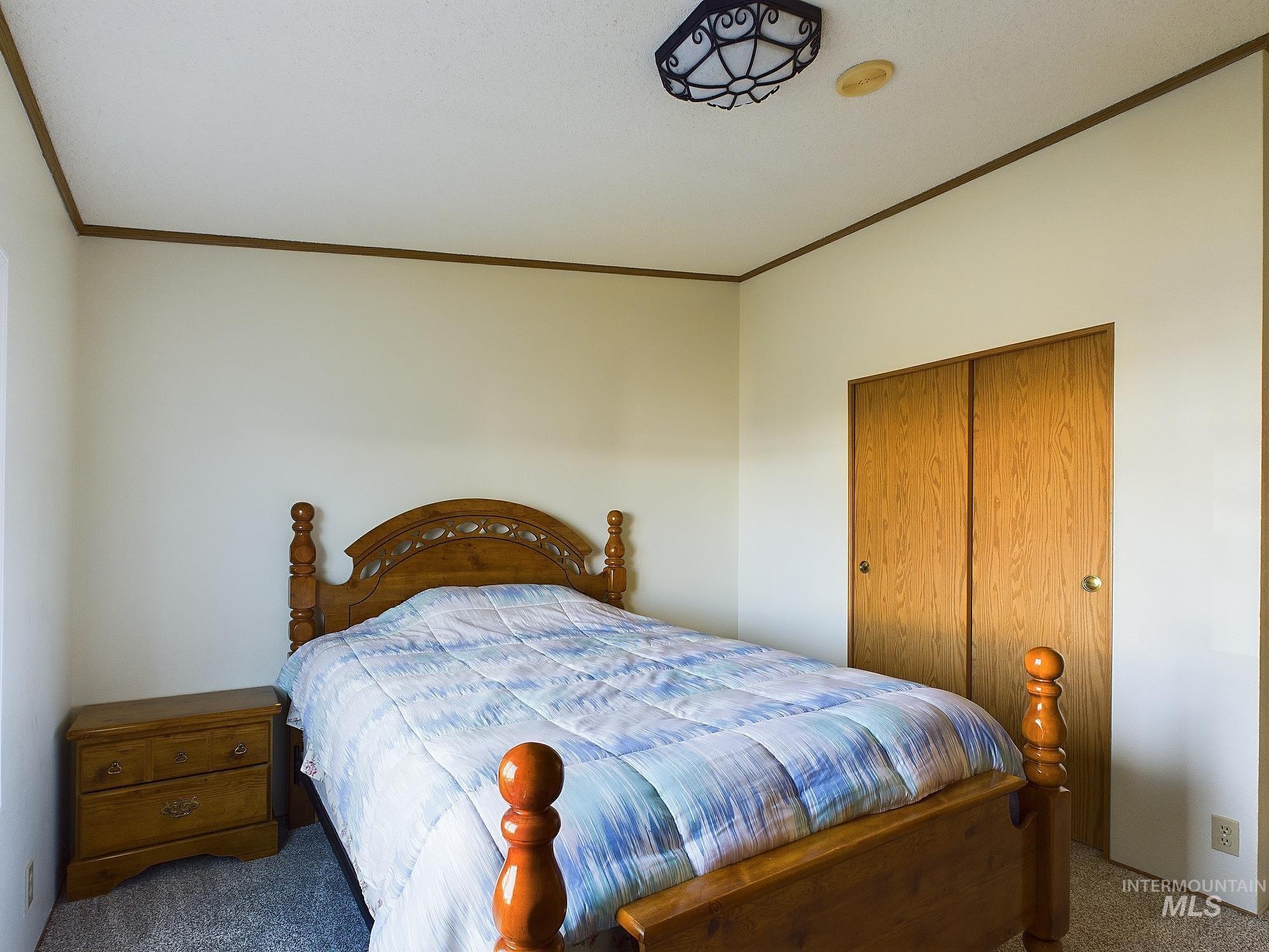 2015 6th Ave Property Photo 19
