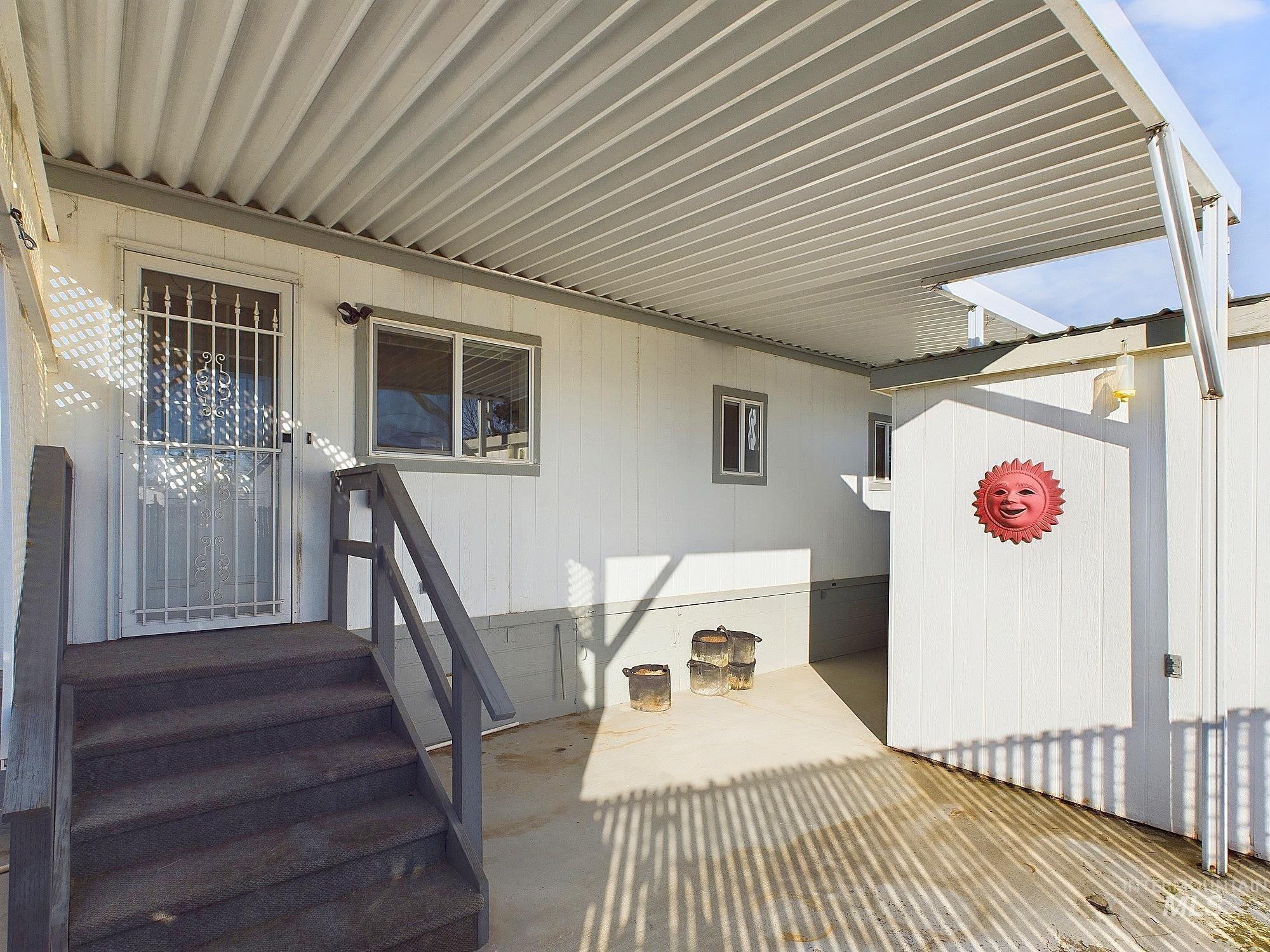 2015 6th Ave Property Photo 24
