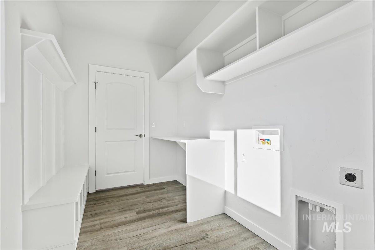 114 3rd St Property Photo 13