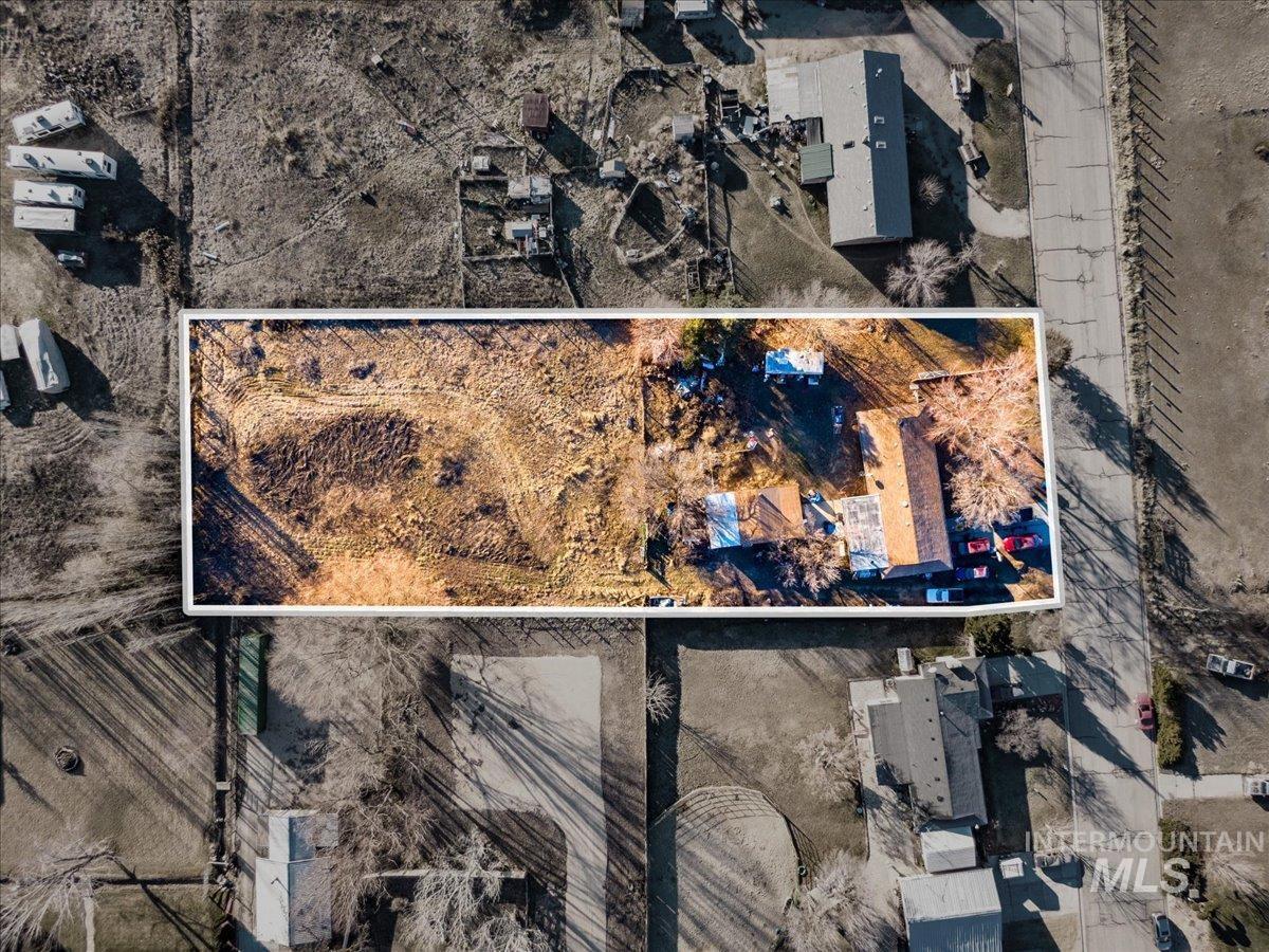 1380 Jade Property Photo 2