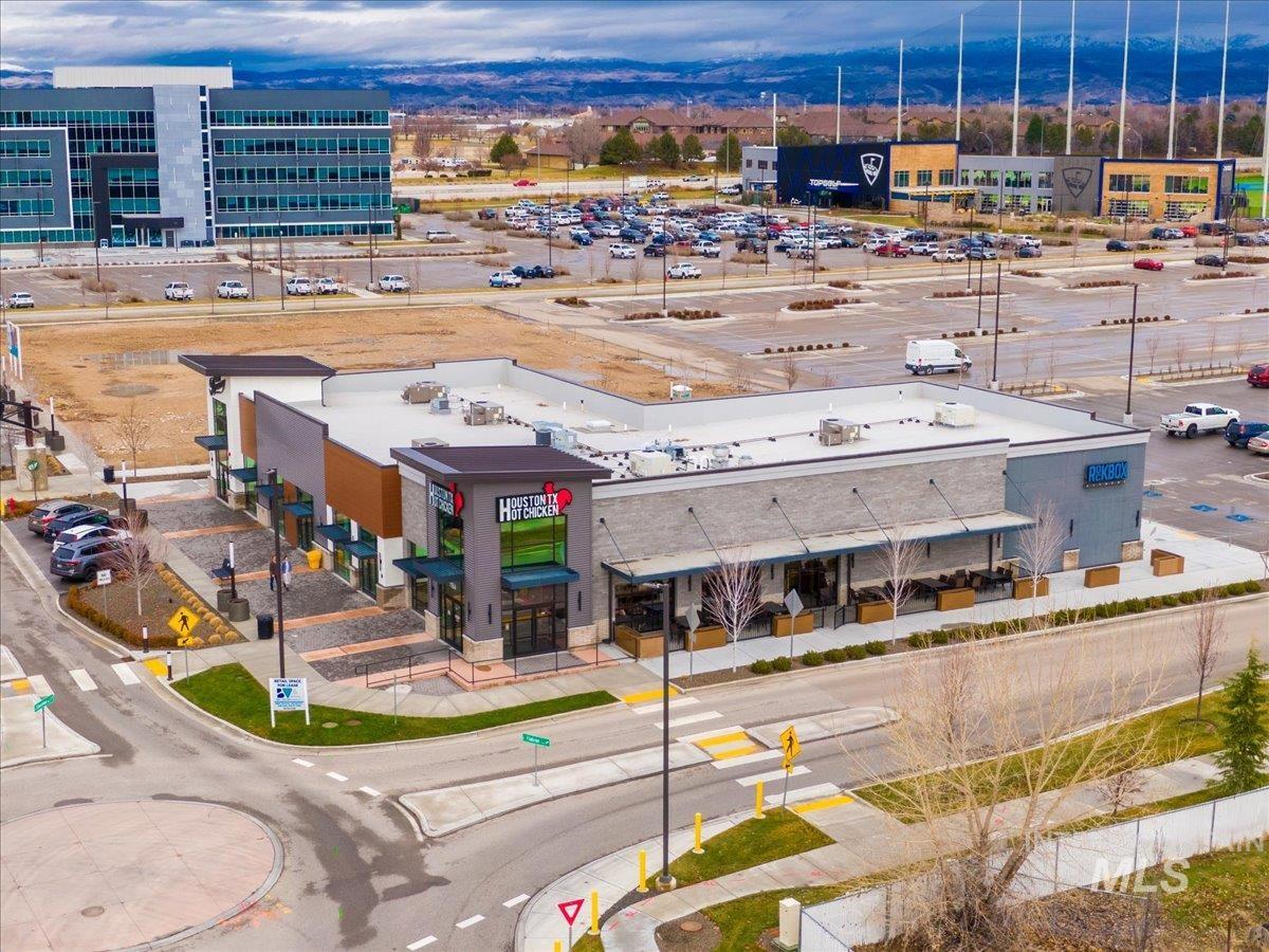 1380 Jade Property Photo 5