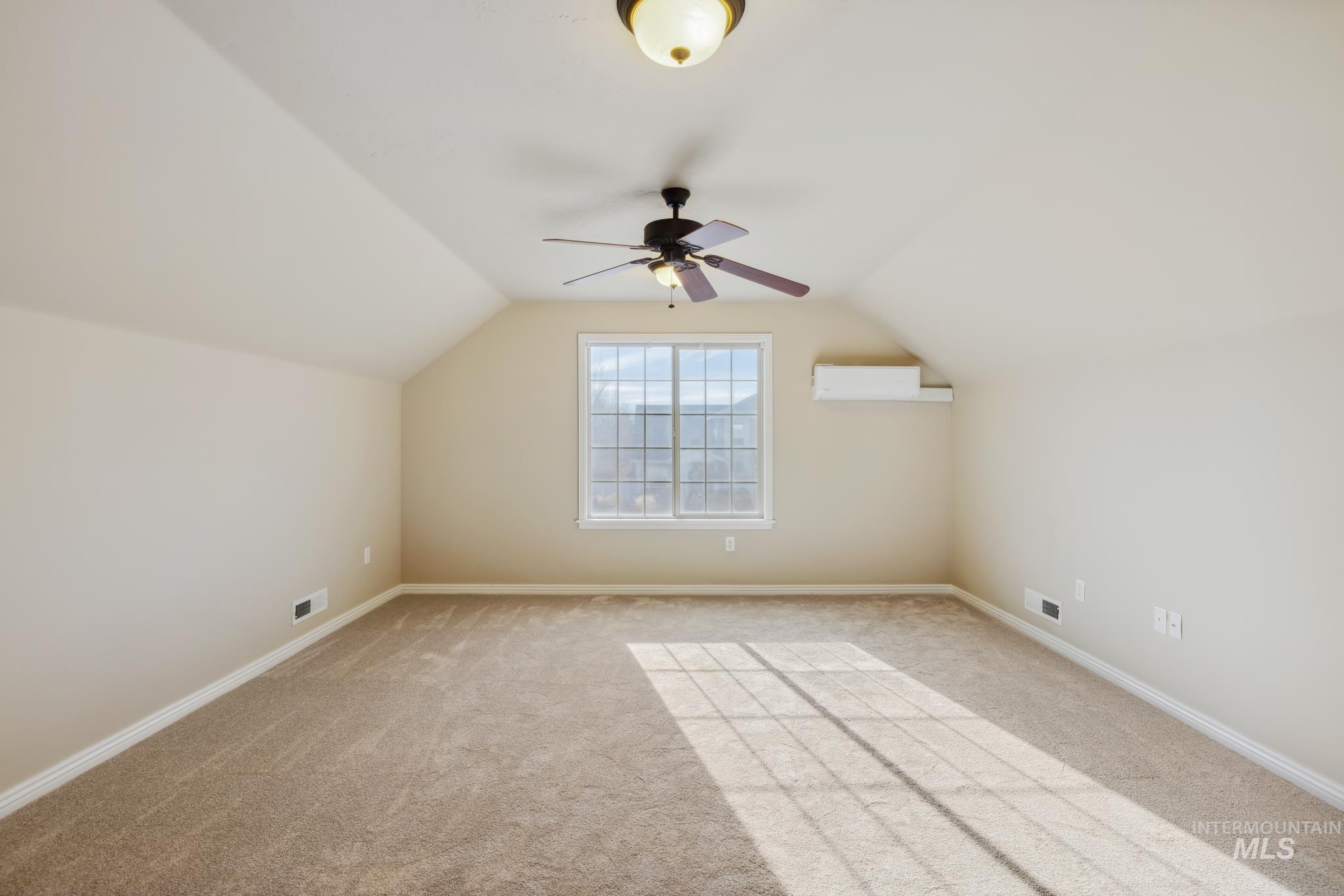 2128 W Cross Creek Dr Property Photo 17