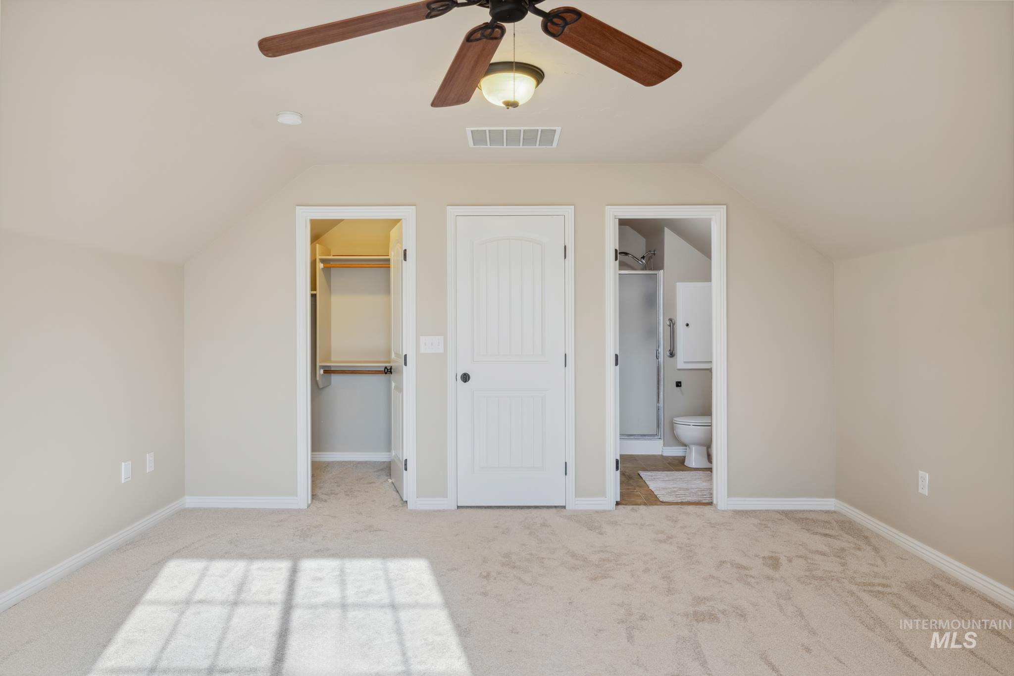 2128 W Cross Creek Dr Property Photo 18