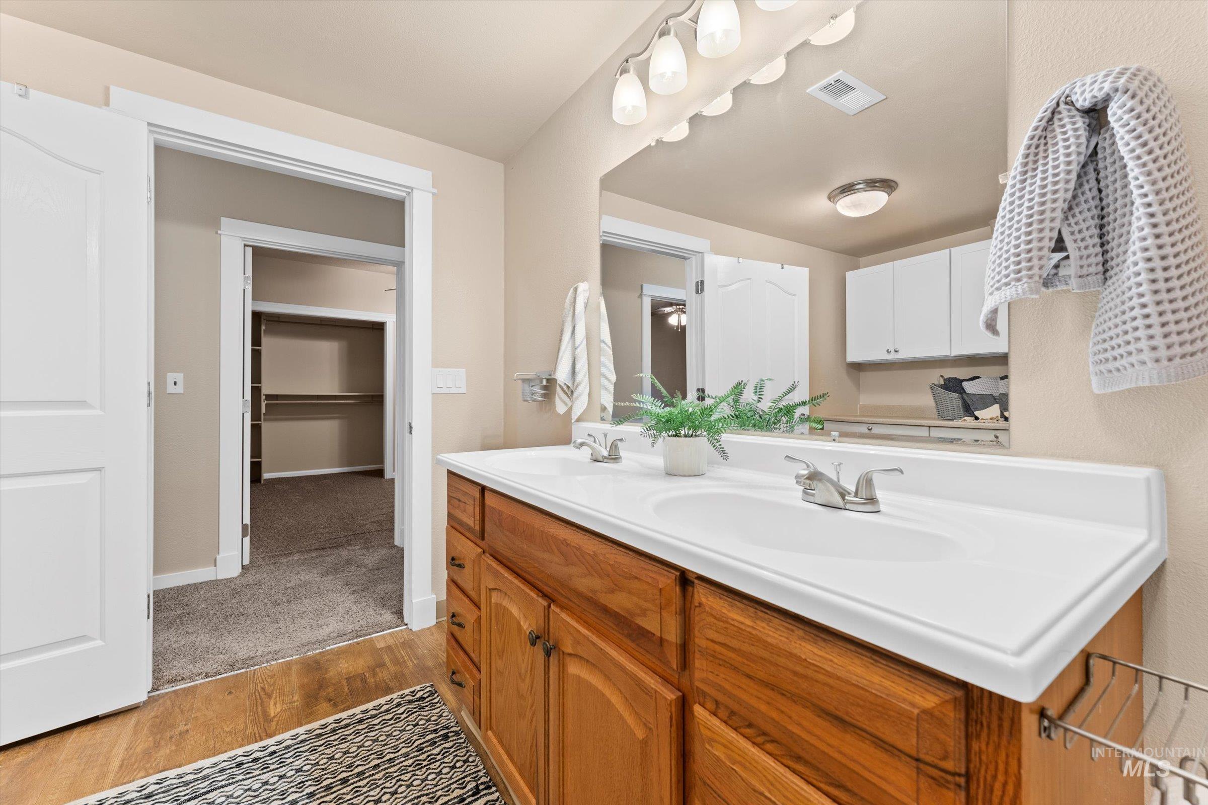 7194 White Hawk Dr Property Photo 28