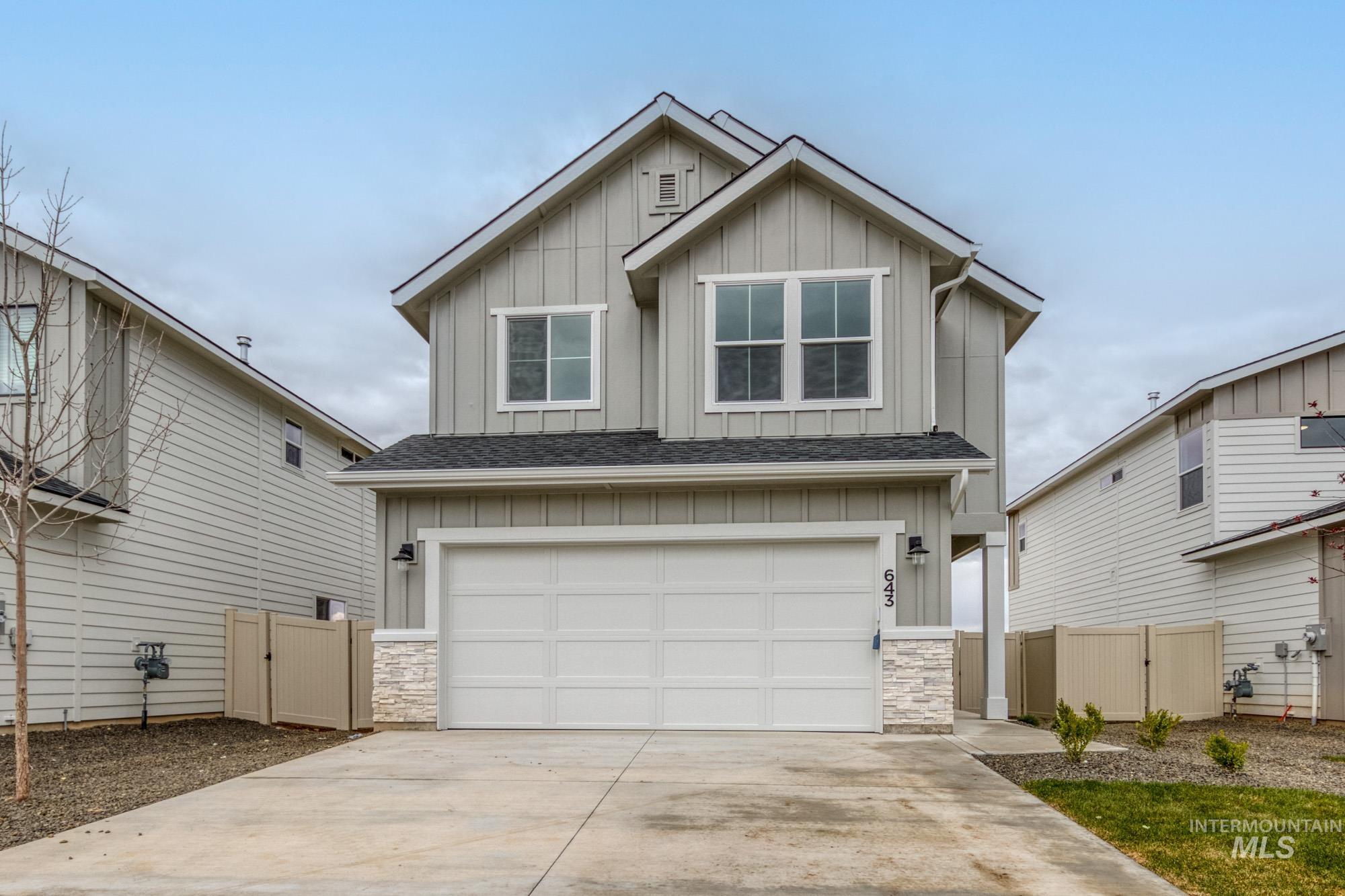 643 N Aleppo Way Property Photo 1