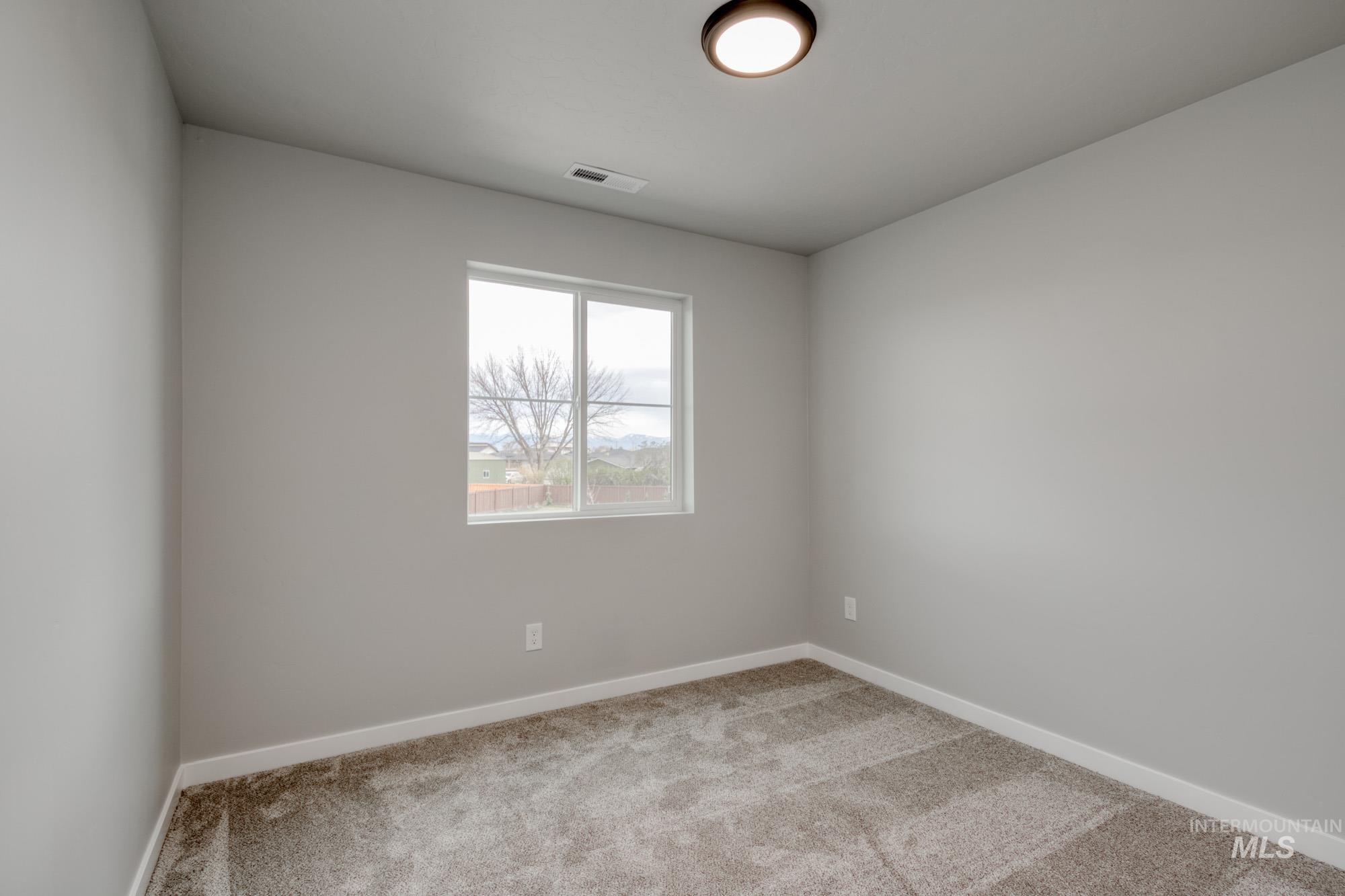 643 N Aleppo Way Property Photo 15