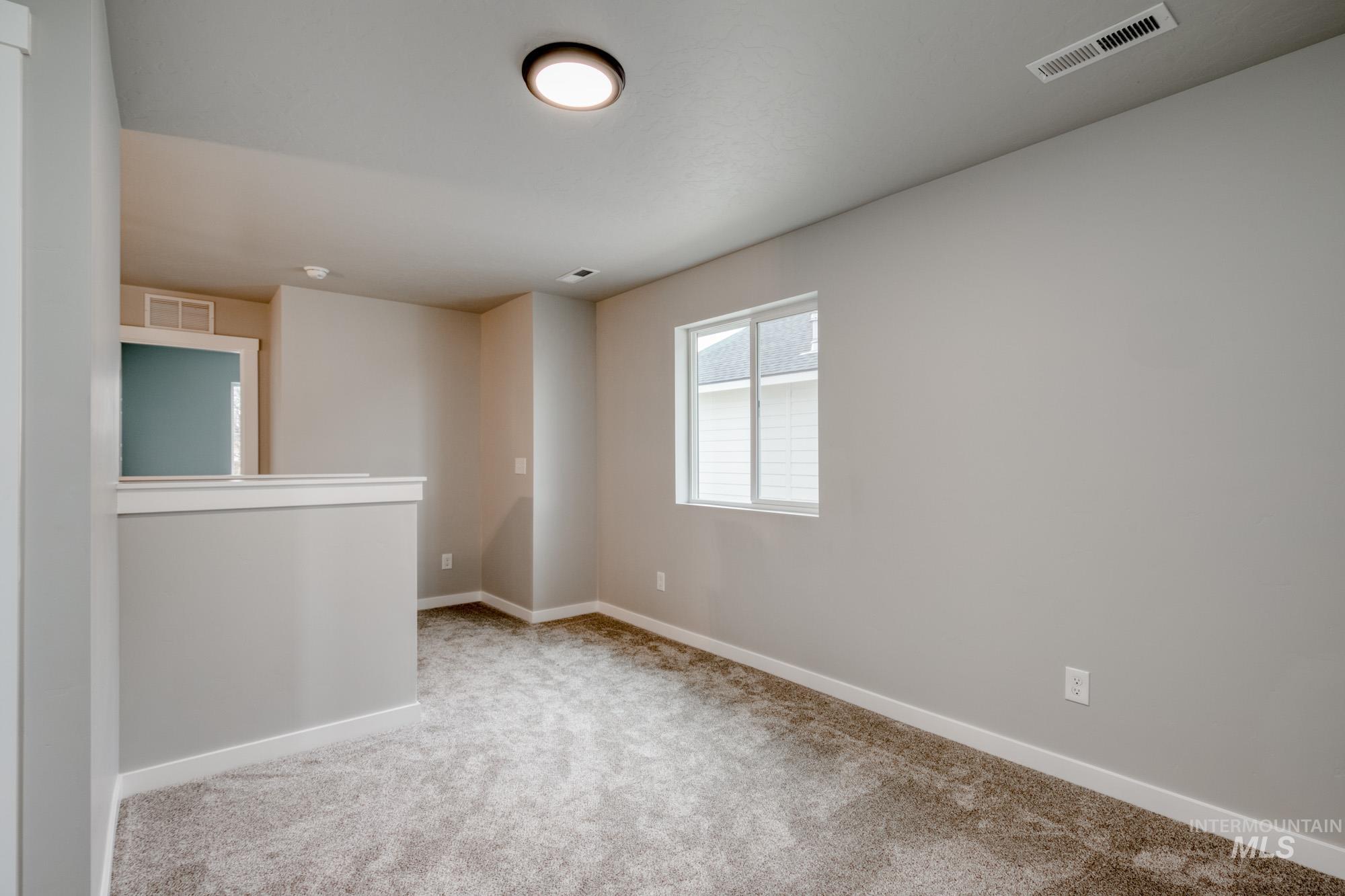 643 N Aleppo Way Property Photo 20