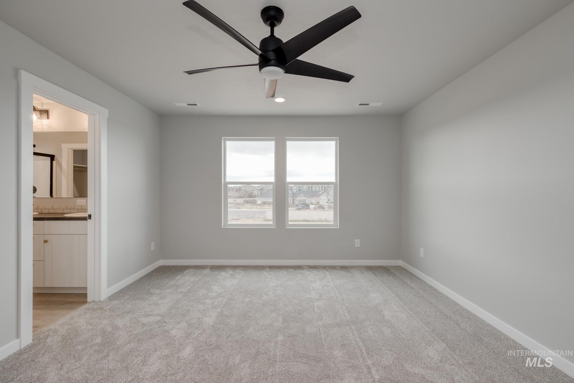 643 N Aleppo Way Property Photo 22