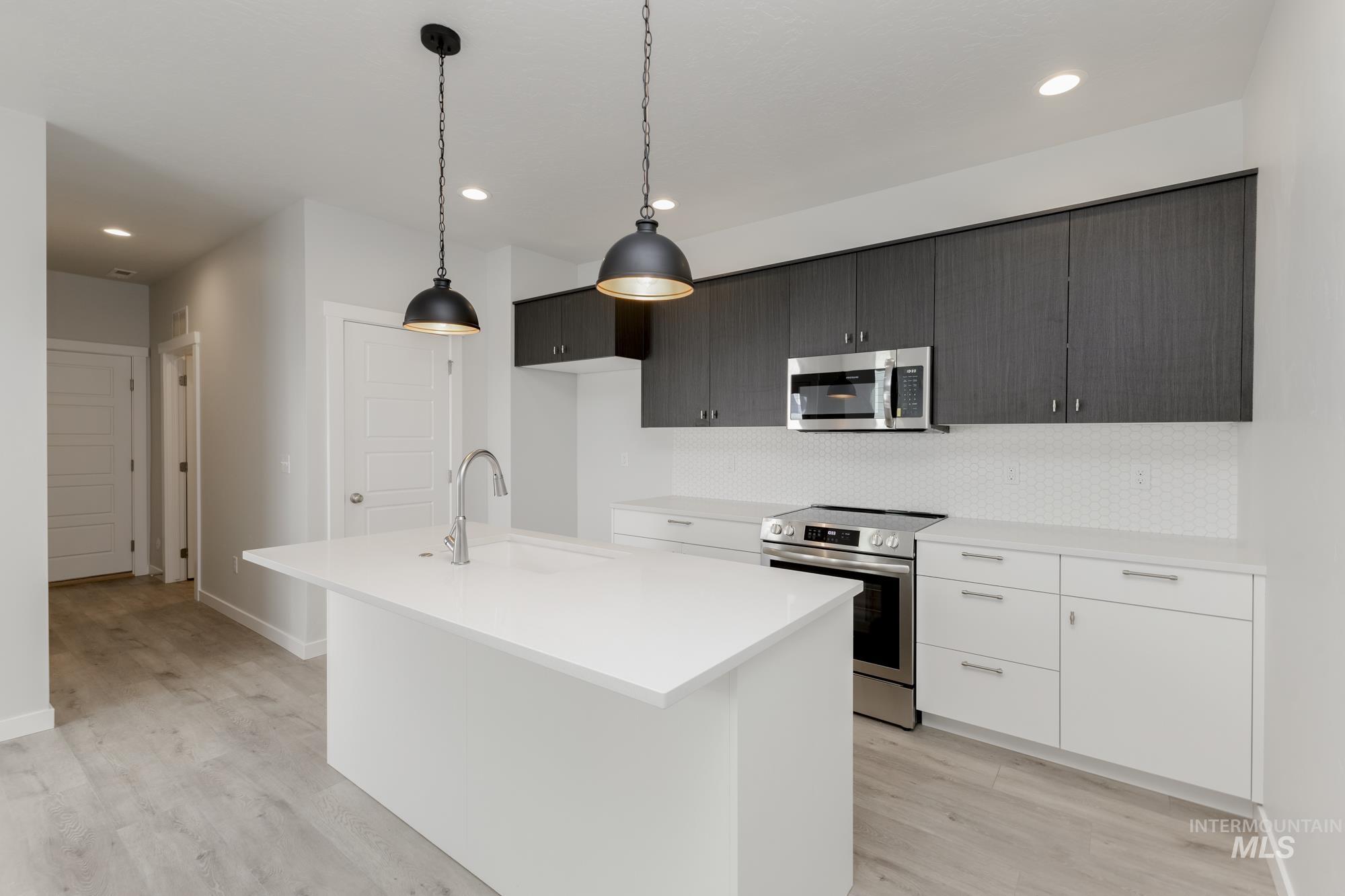 4364 N Glassford Ave Property Photo 4