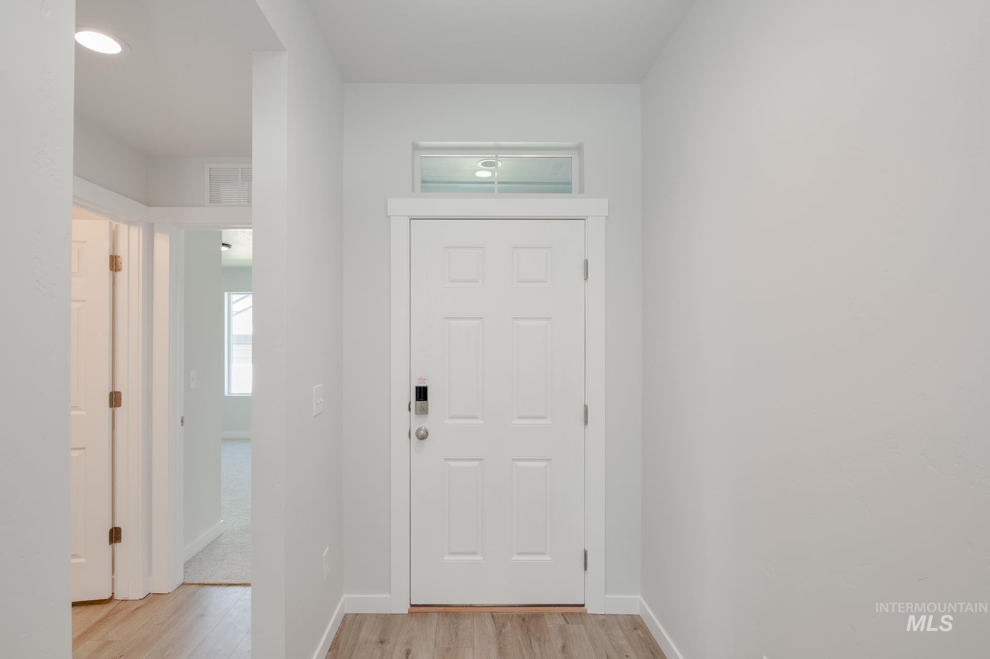 8102 E Bright Angel Dr Property Photo 2