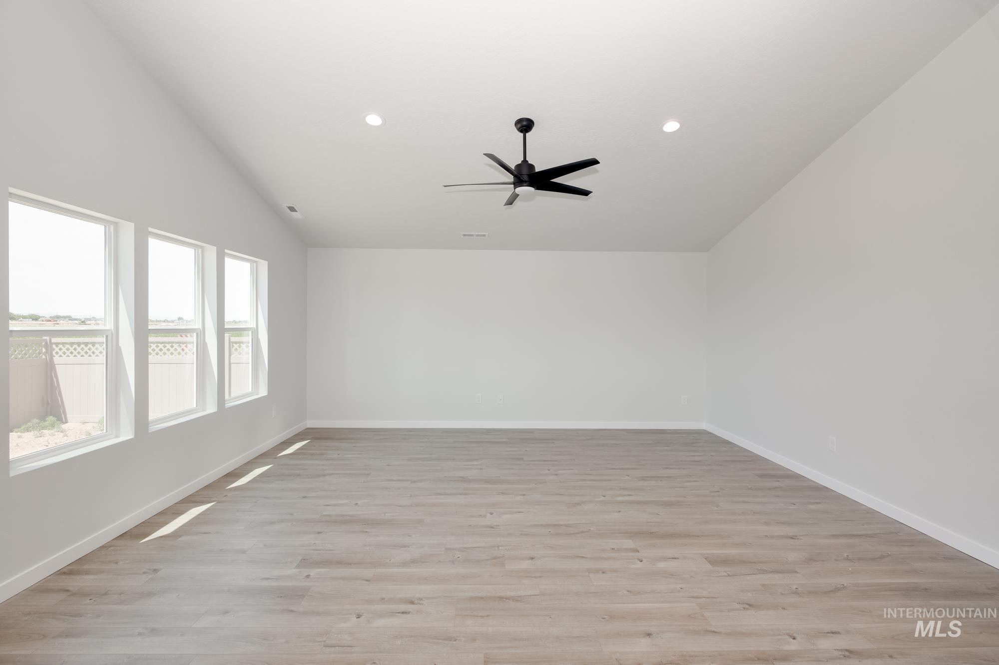8102 E Bright Angel Dr Property Photo 8