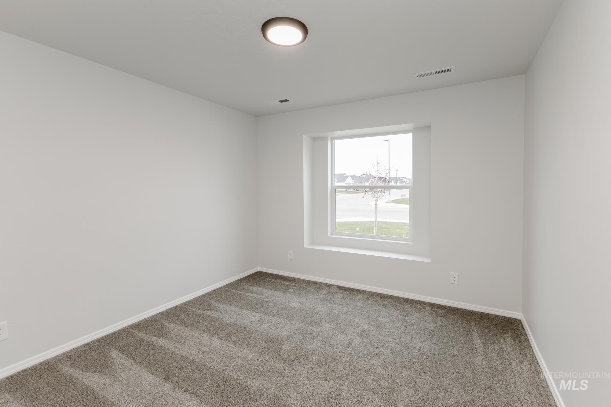 1415 Silver Valley St Property Photo 8