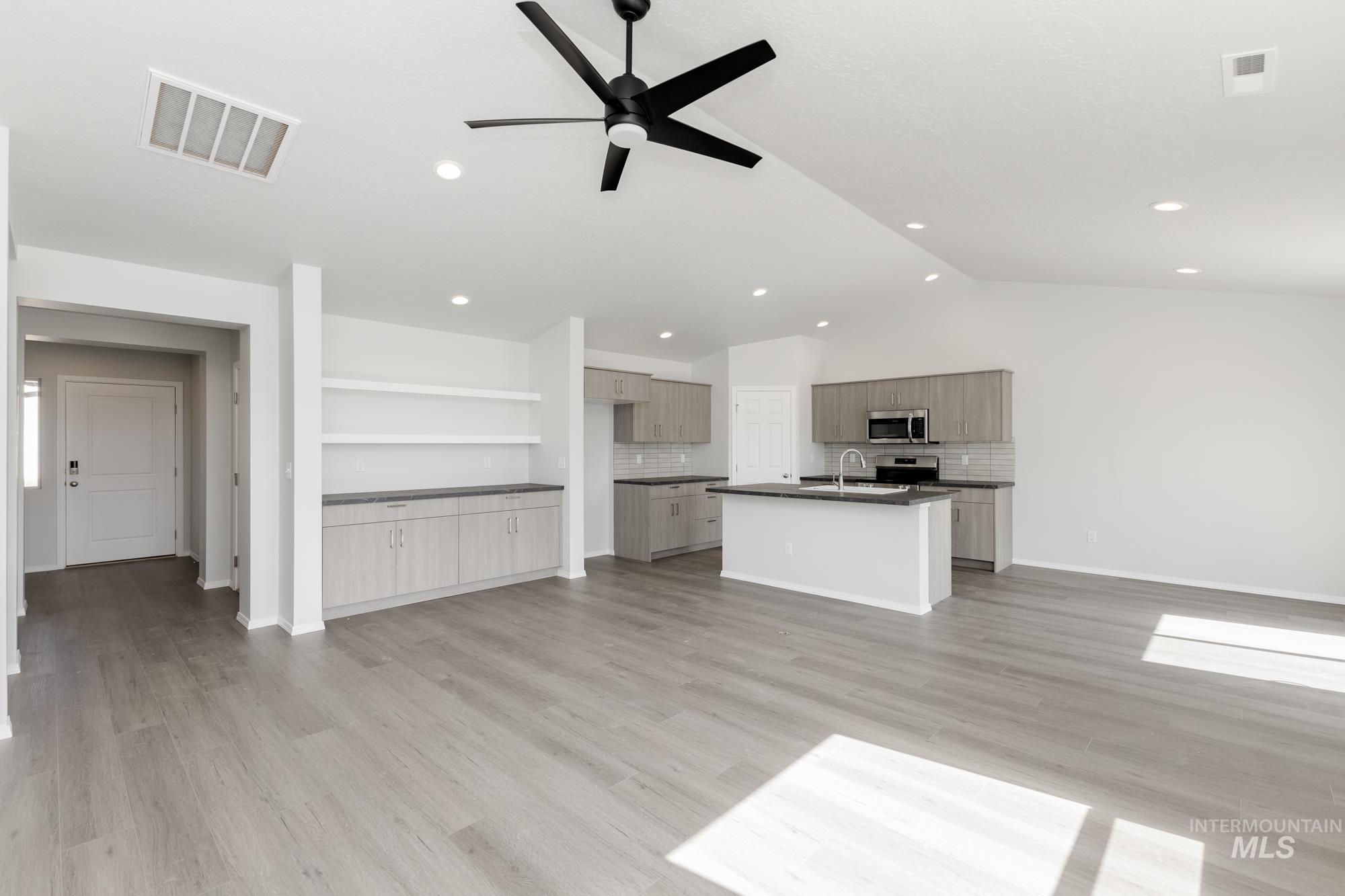 7465 E Shields Dr Property Photo 6
