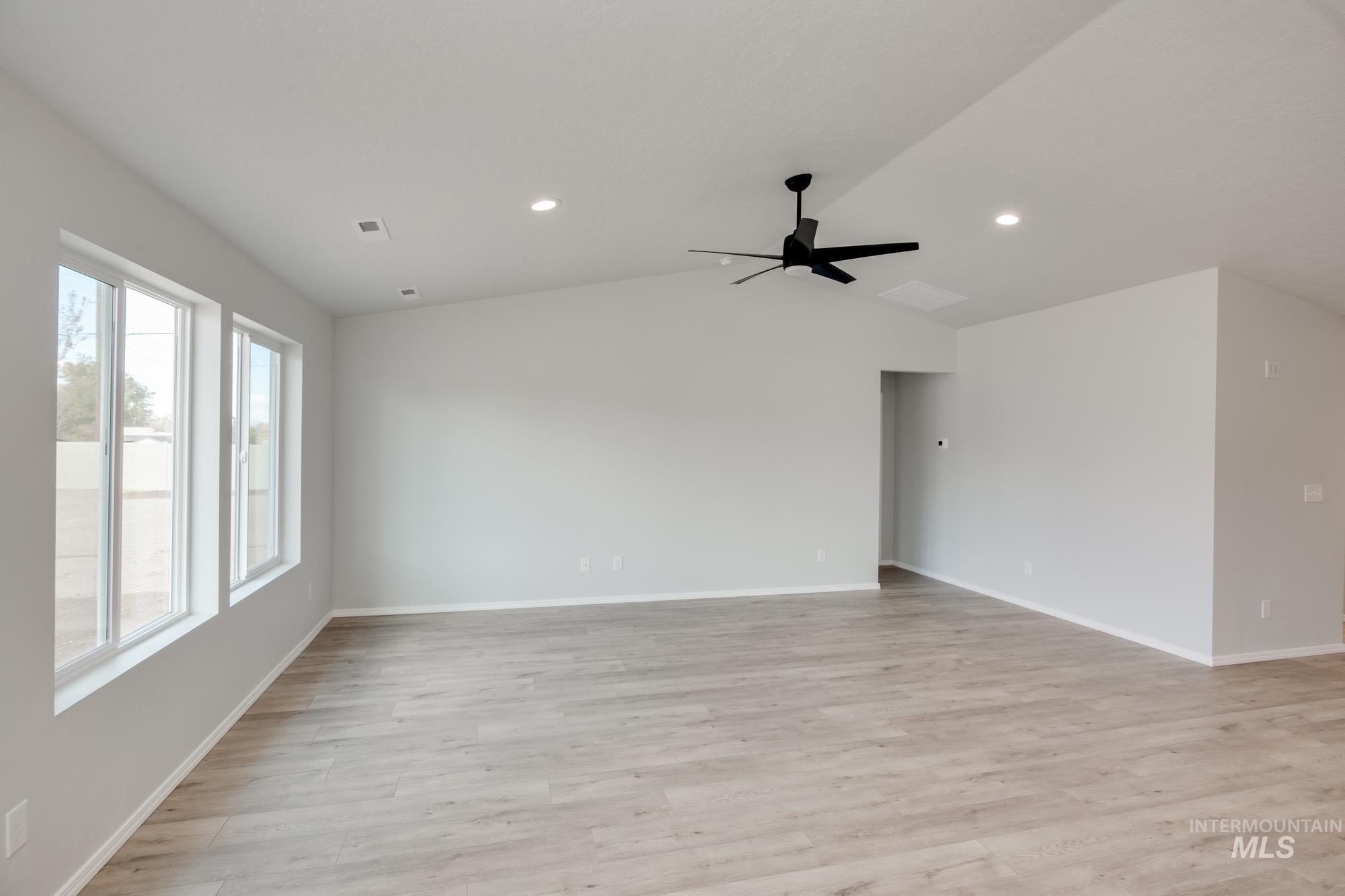 7405 E Shields Dr Property Photo 10