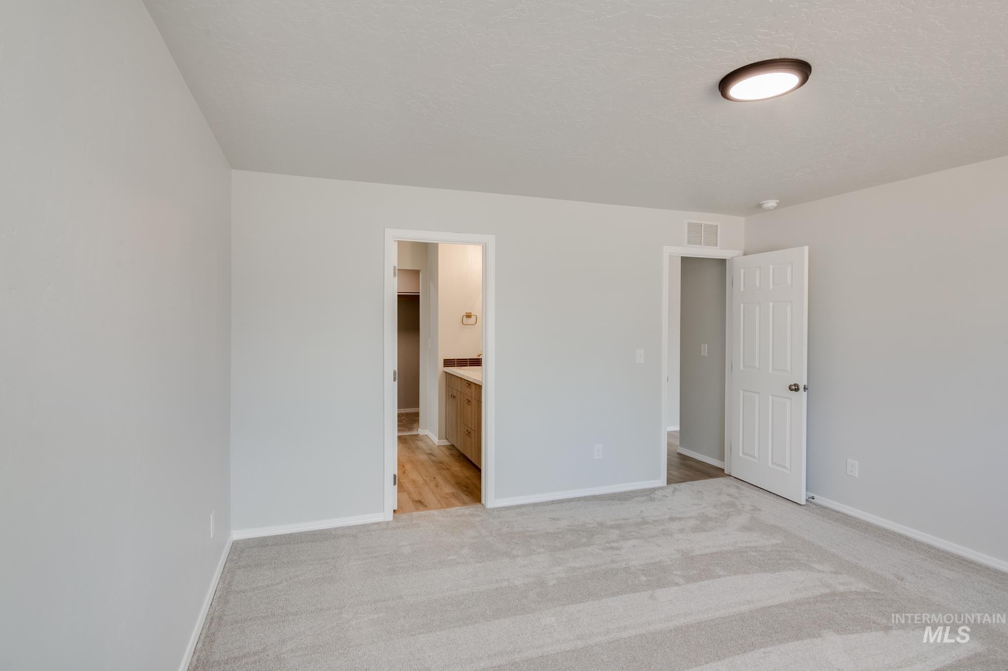 7405 E Shields Dr Property Photo 16