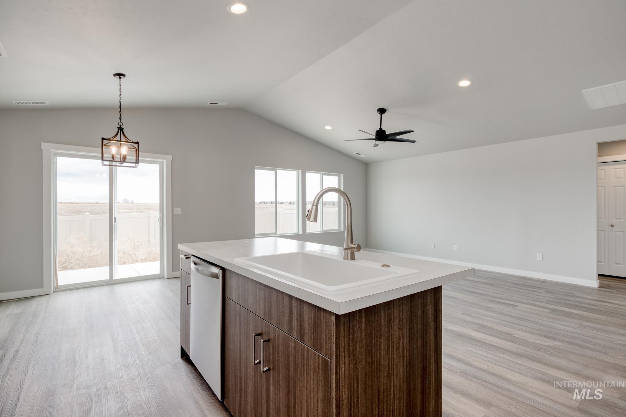2690 N Arroyo Vista Way Property Photo 5