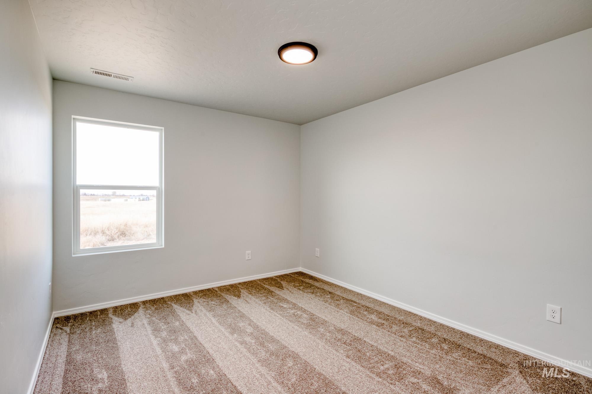 2892 W Lemhi Creek St Property Photo 11