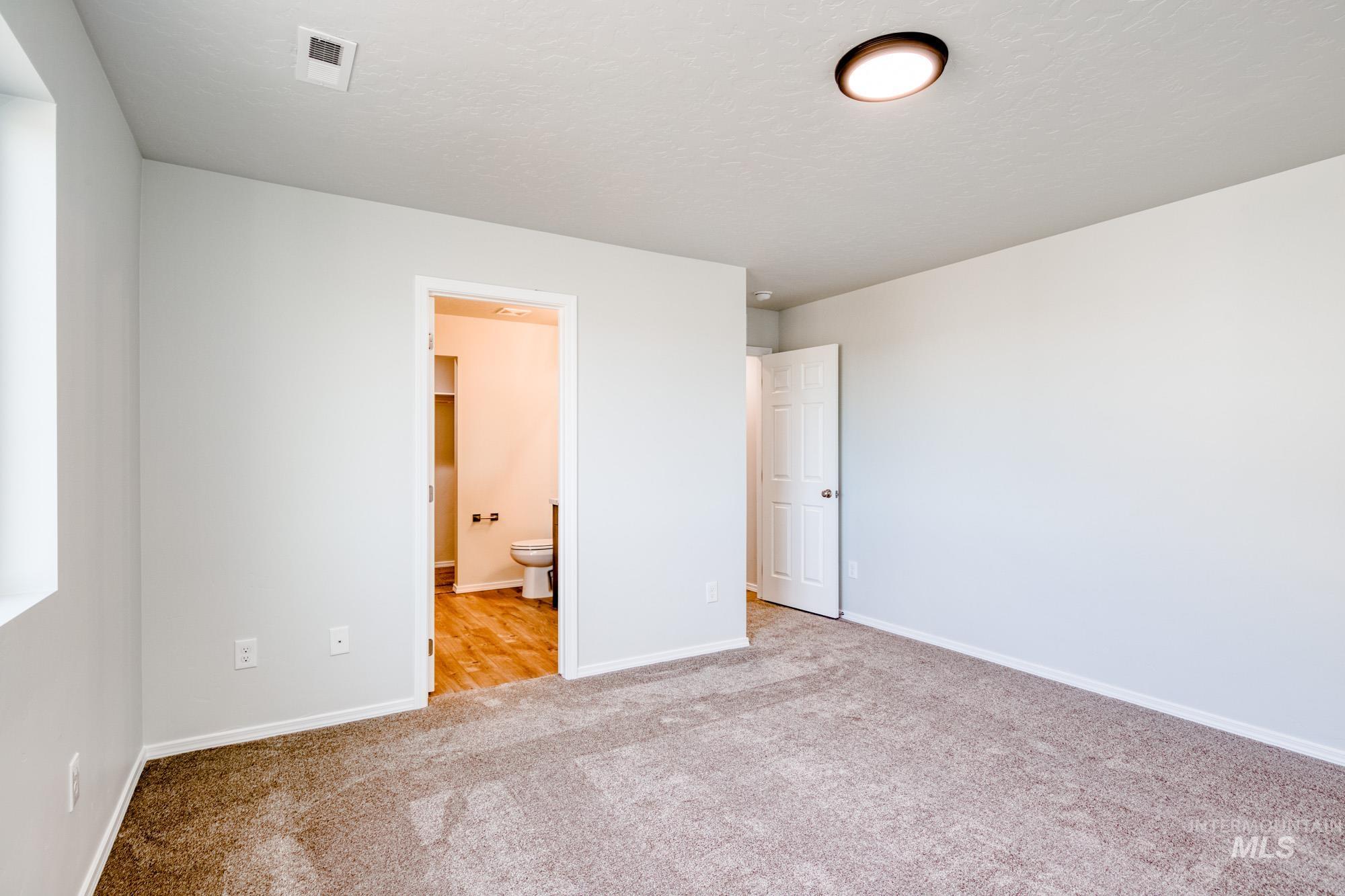 2892 W Lemhi Creek St Property Photo 15