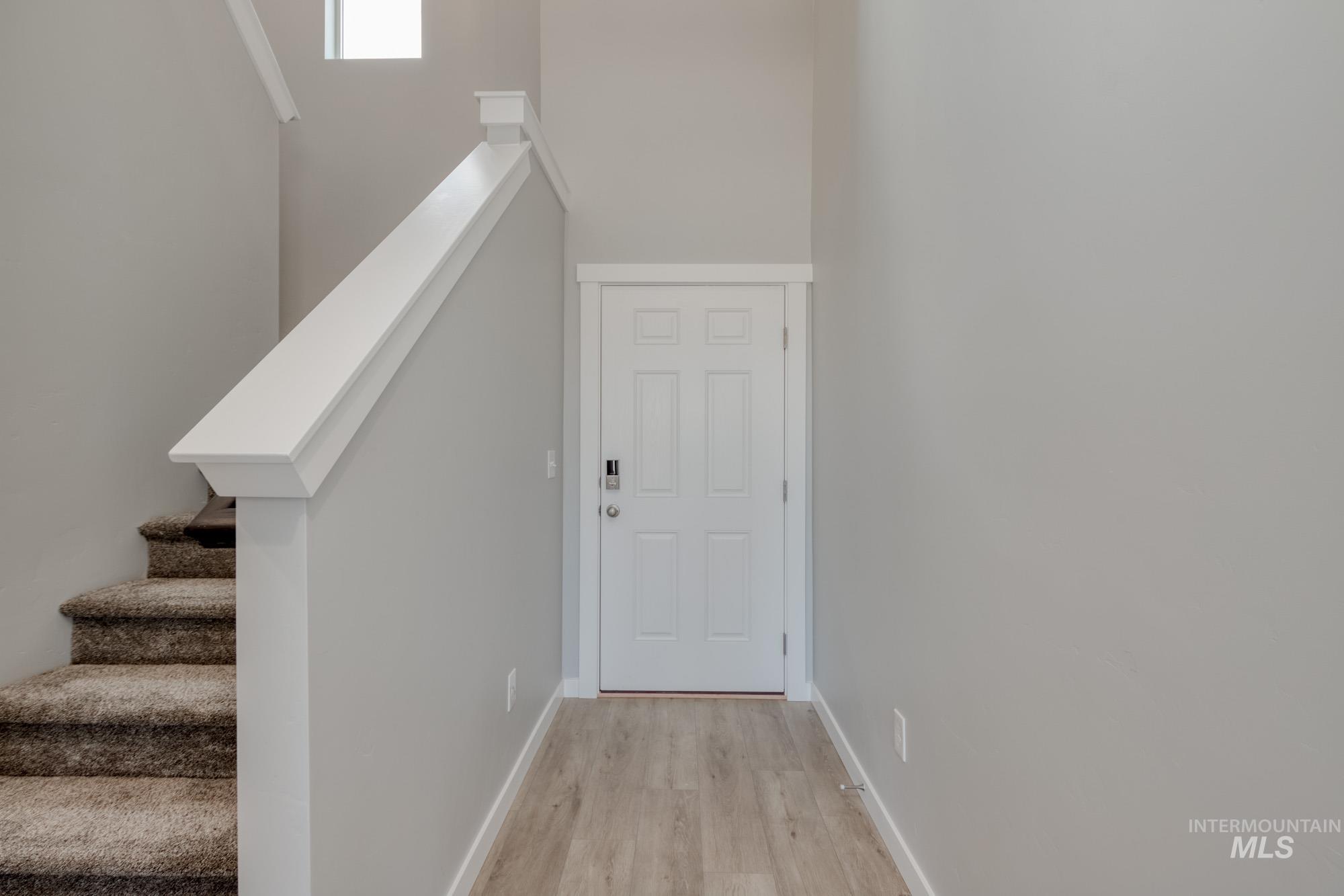 2480 W Opalite Dr Property Photo 2