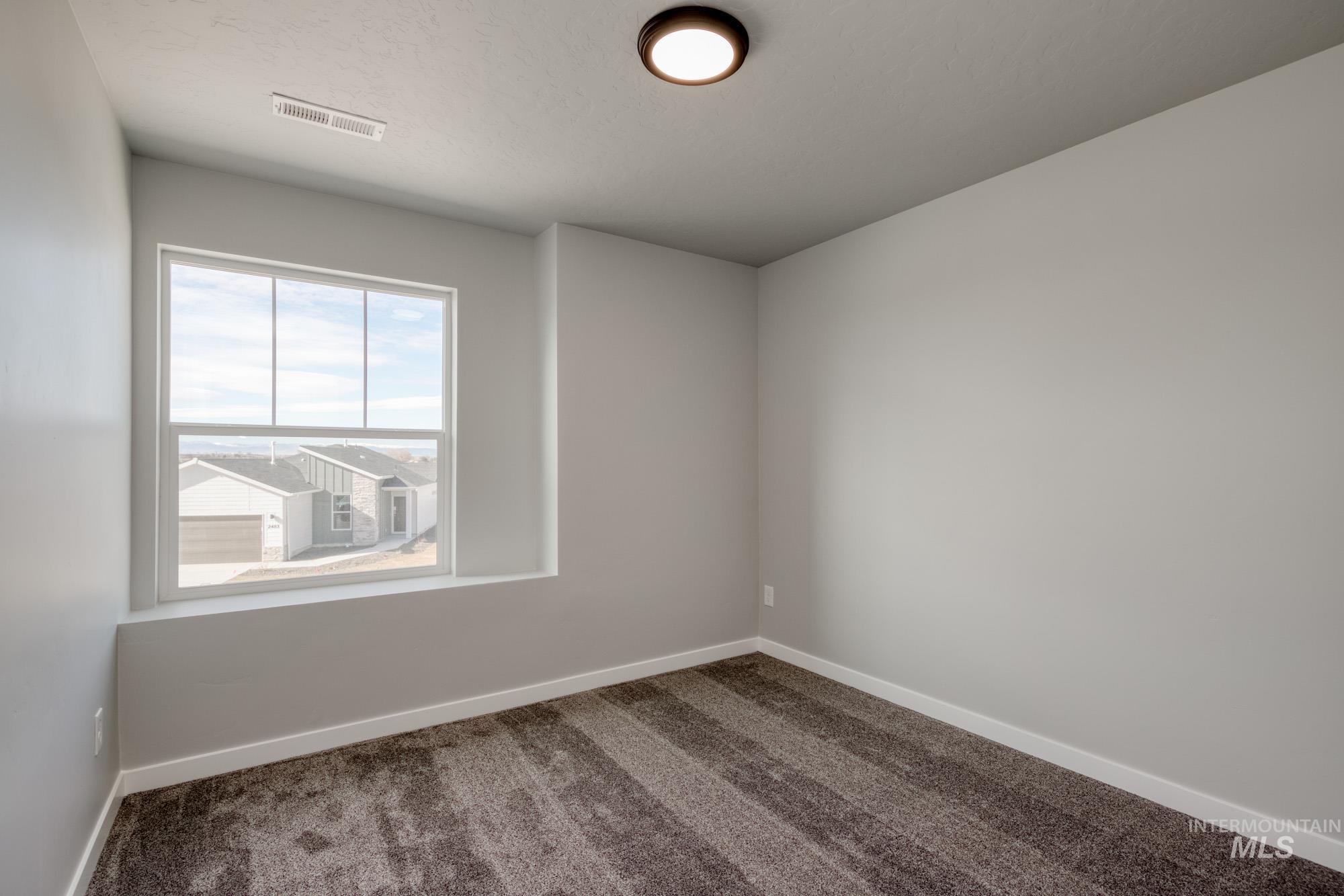 2480 W Opalite Dr Property Photo 18