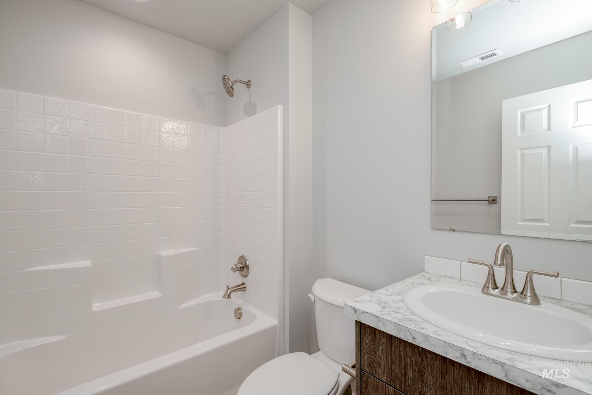 2480 W Opalite Dr Property Photo 19