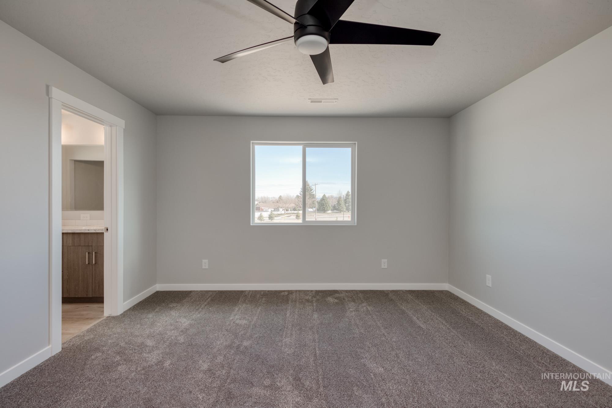 2480 W Opalite Dr Property Photo 20