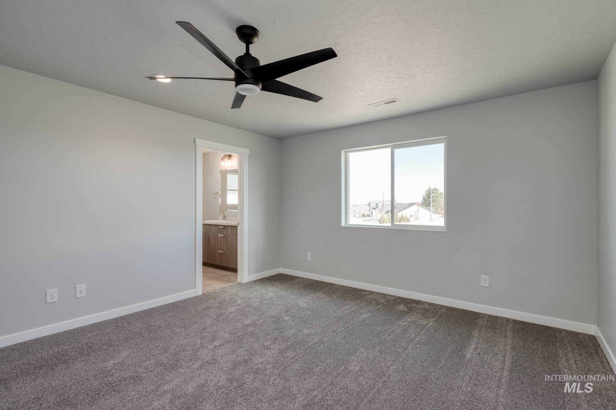 2480 W Opalite Dr Property Photo 21
