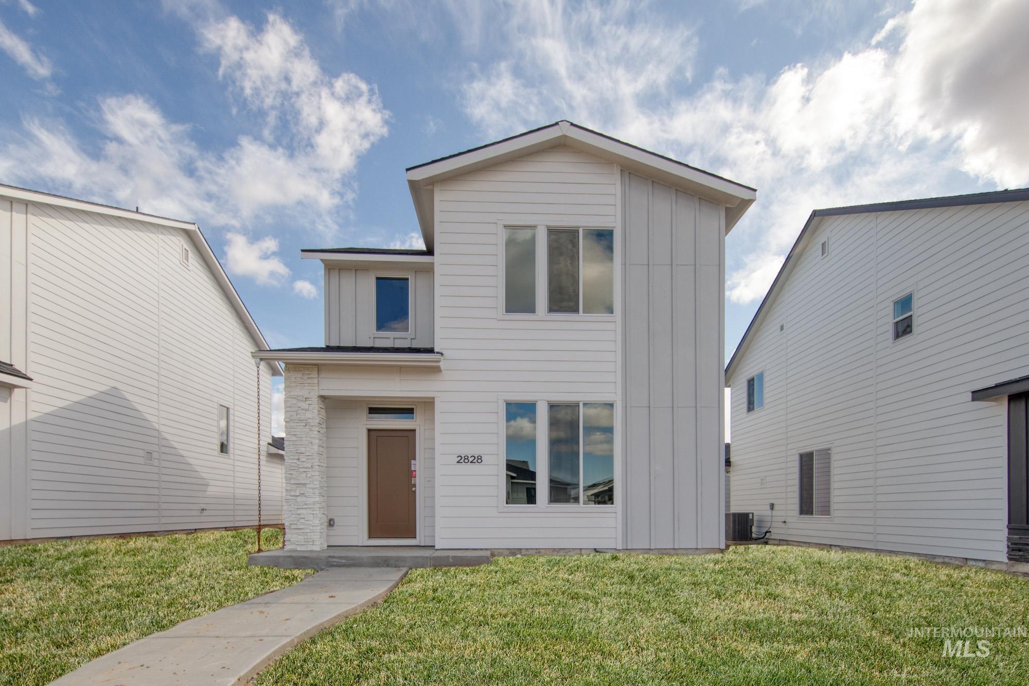 2828 N Eagle Meadow Ave Property Photo