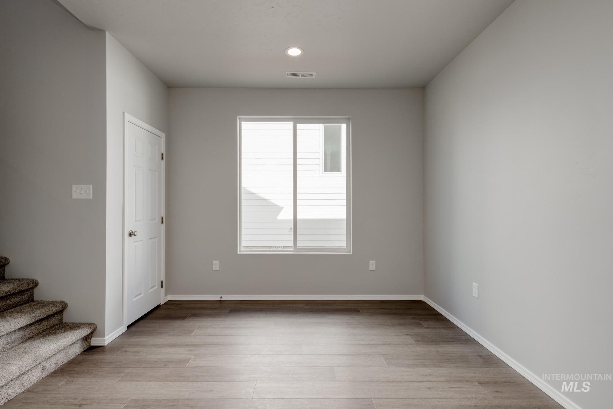 2828 N Eagle Meadow Ave Property Photo 12