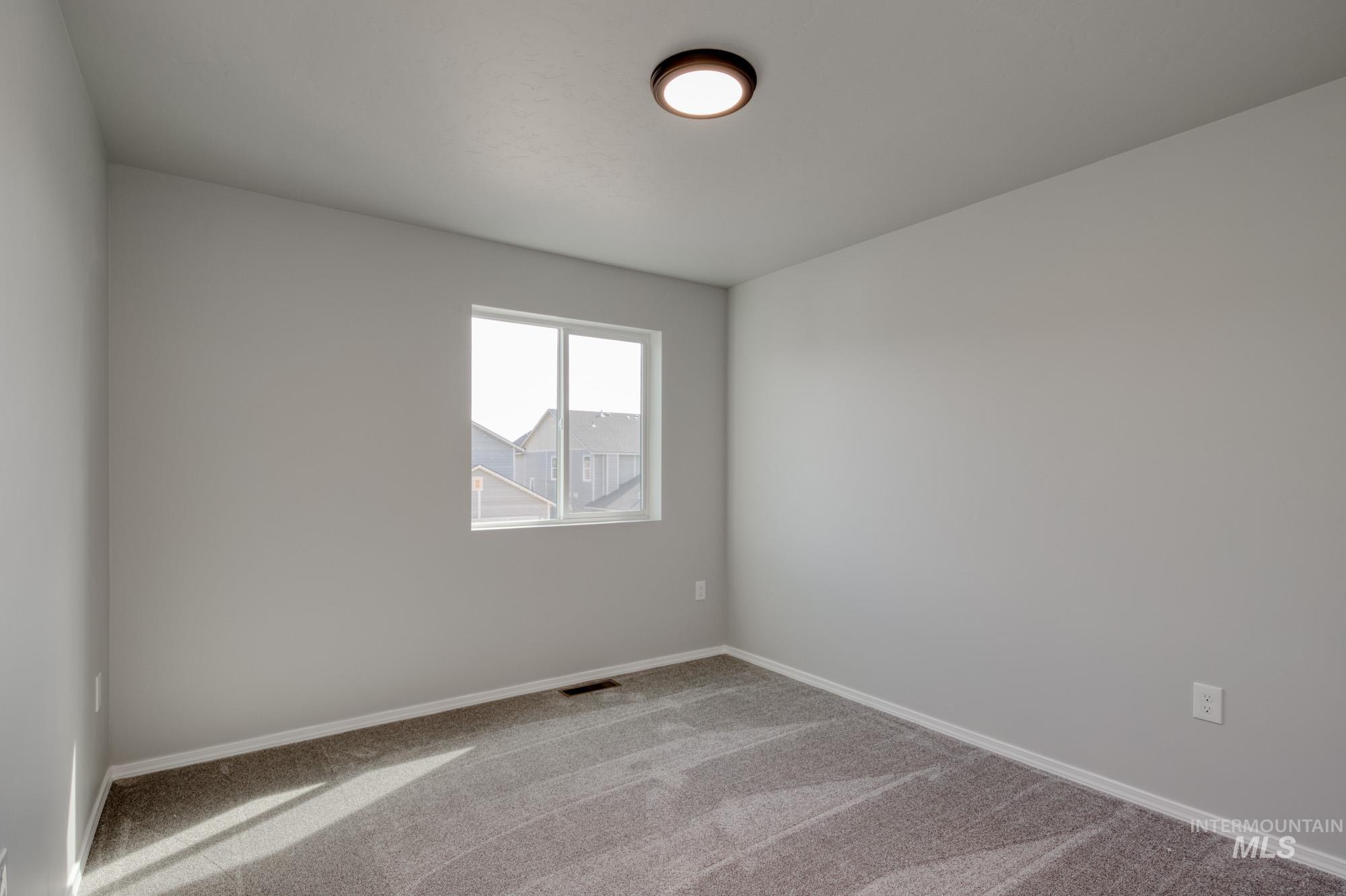 2828 N Eagle Meadow Ave Property Photo 21