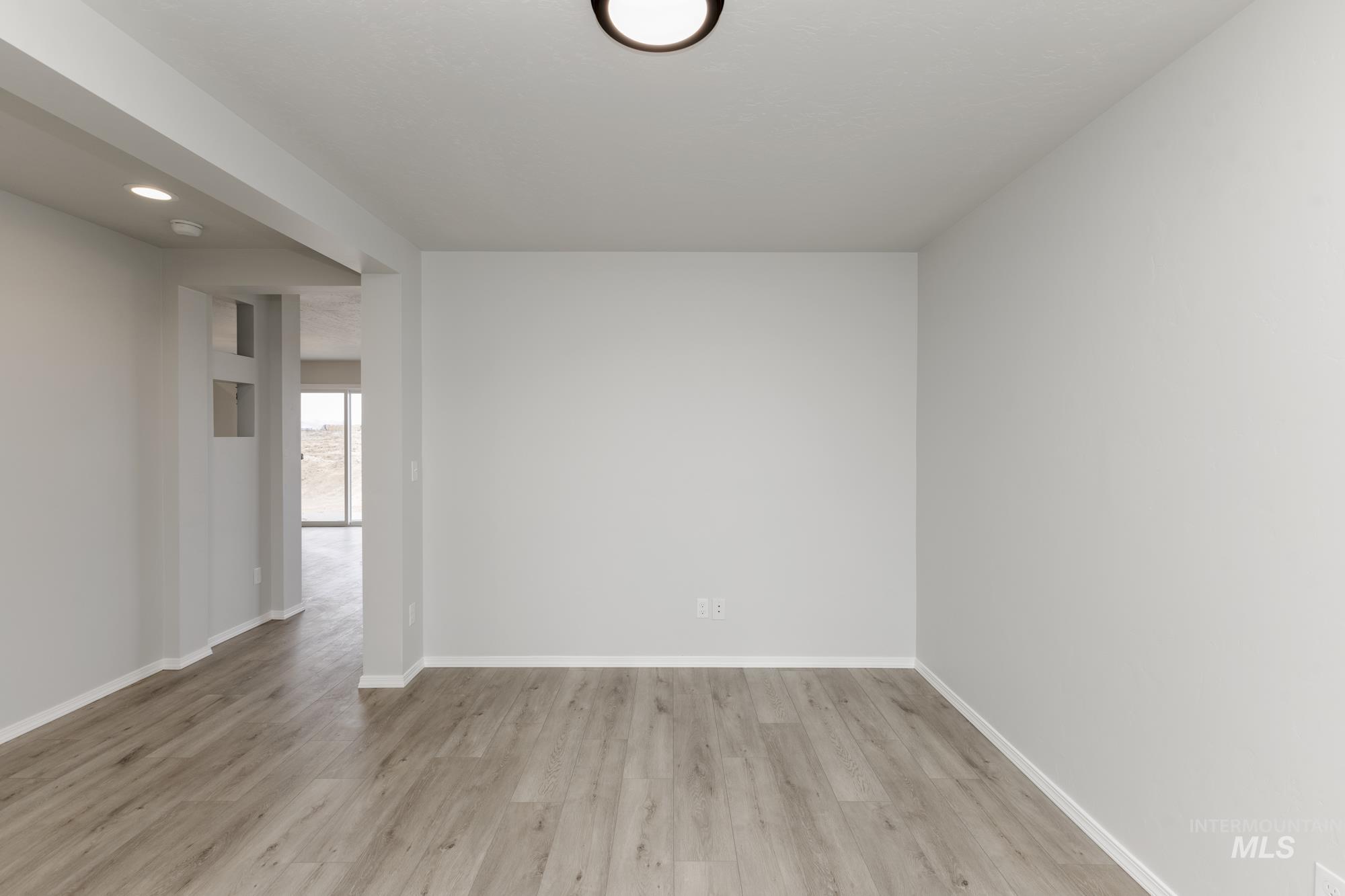 263 N Coltsfoot Ave Property Photo 13