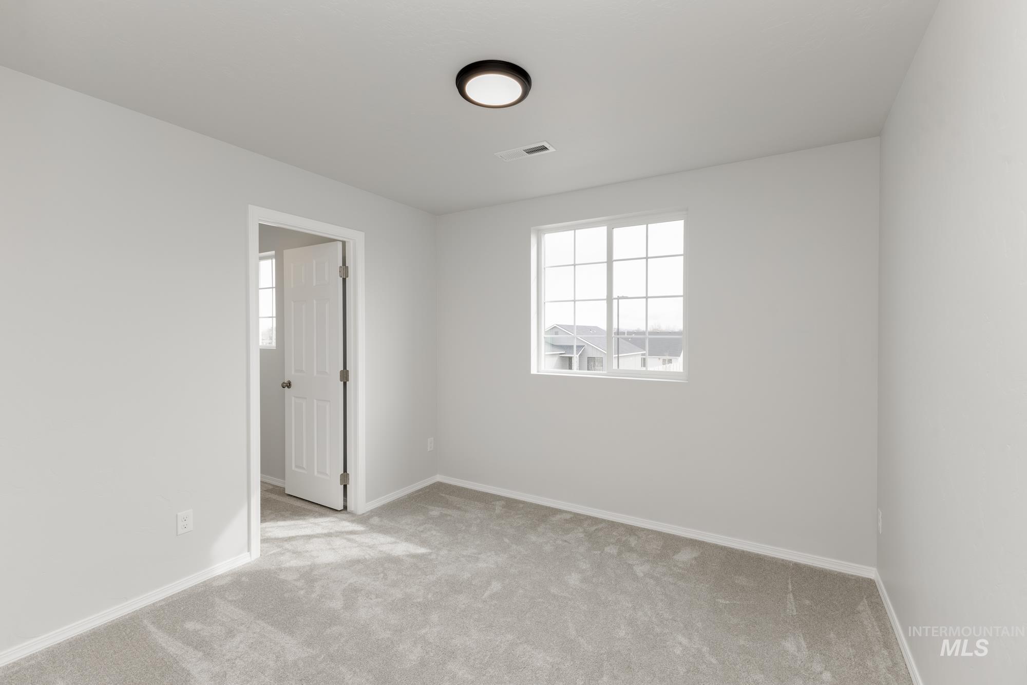 263 N Coltsfoot Ave Property Photo 16