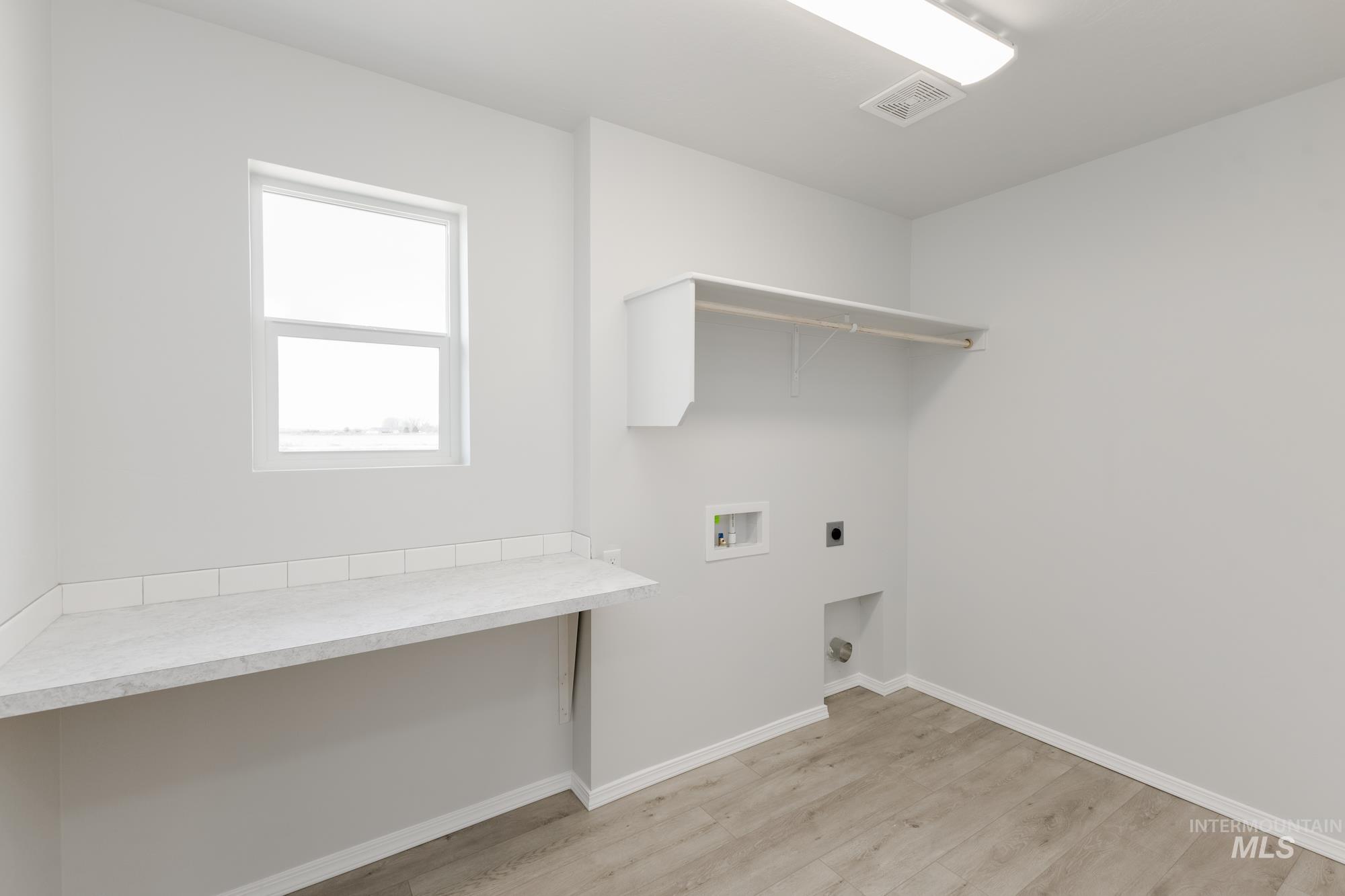 263 N Coltsfoot Ave Property Photo 20