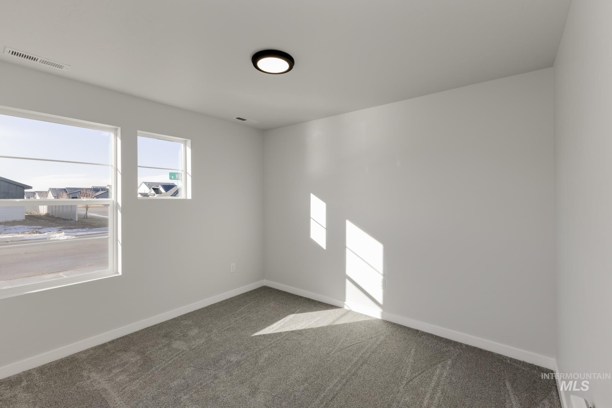 2216 W Hodor St Property Photo 11