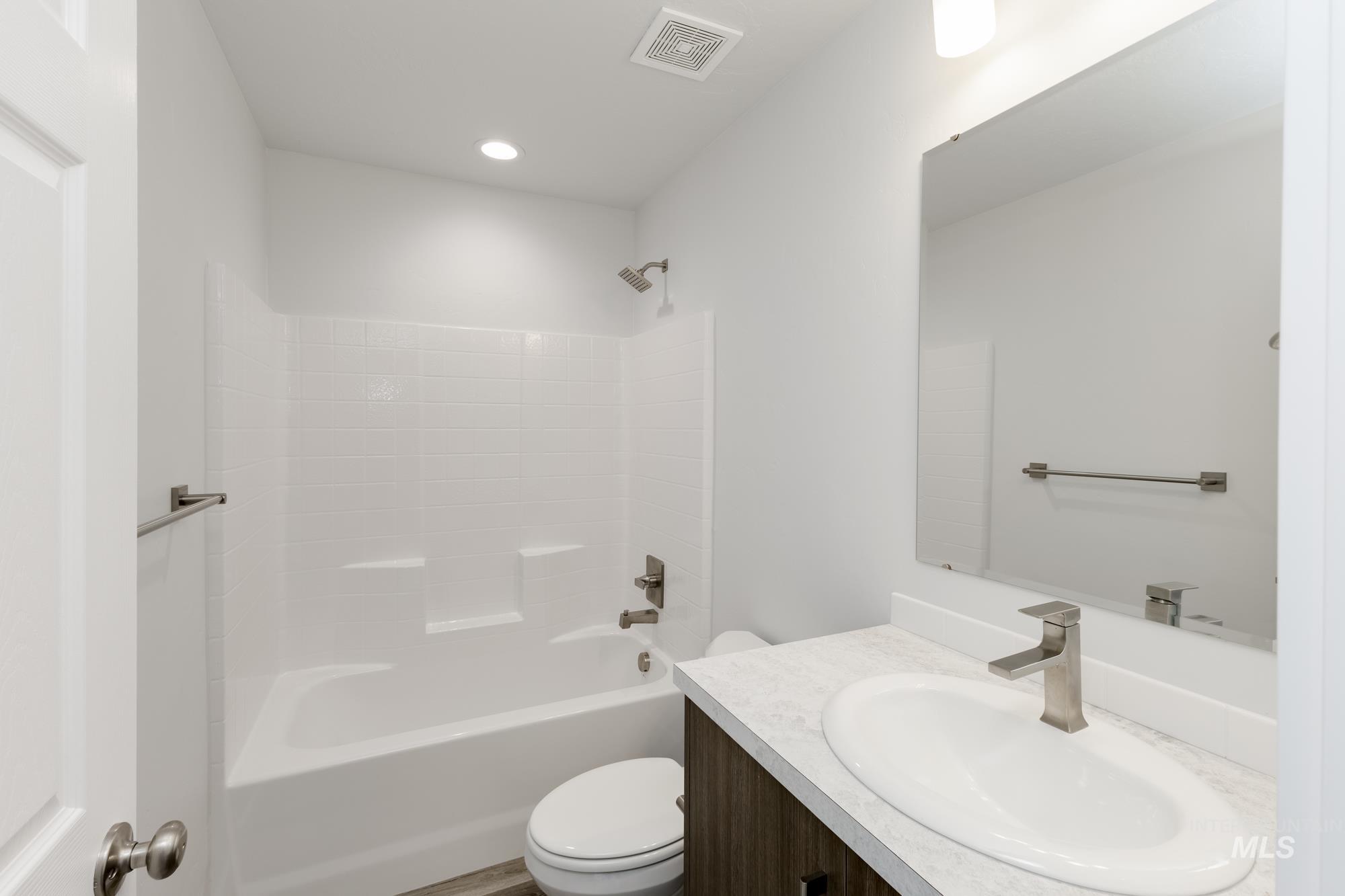 2216 W Hodor St Property Photo 12