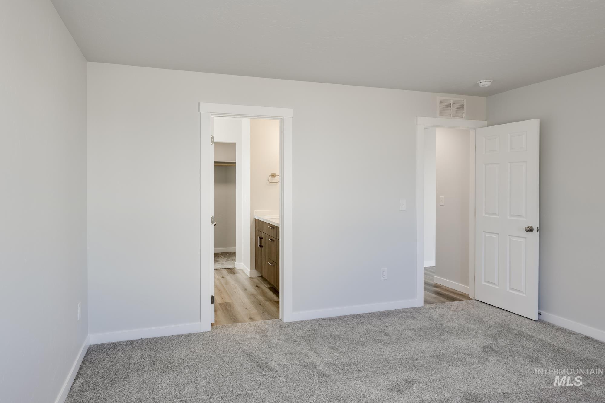 2216 W Hodor St Property Photo 16