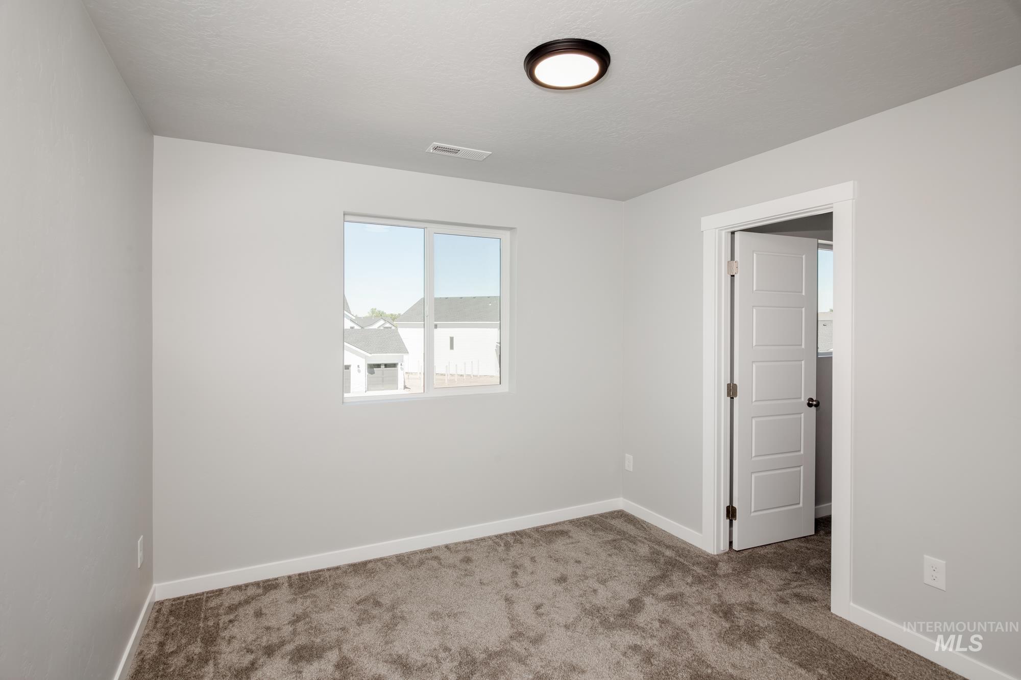 1398 W Pack River Dr Property Photo 13