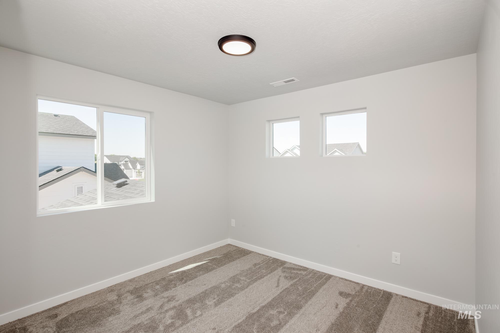 1398 W Pack River Dr Property Photo 14