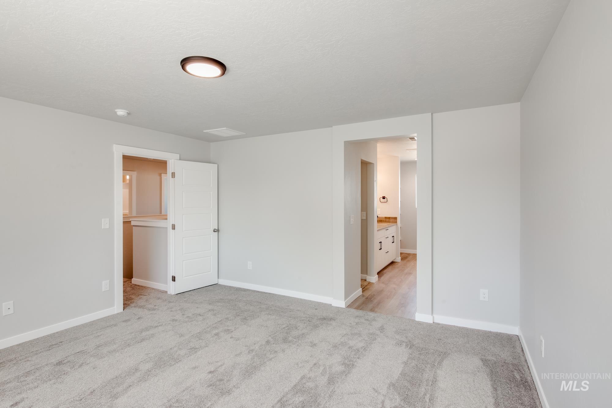 1398 W Pack River Dr Property Photo 19