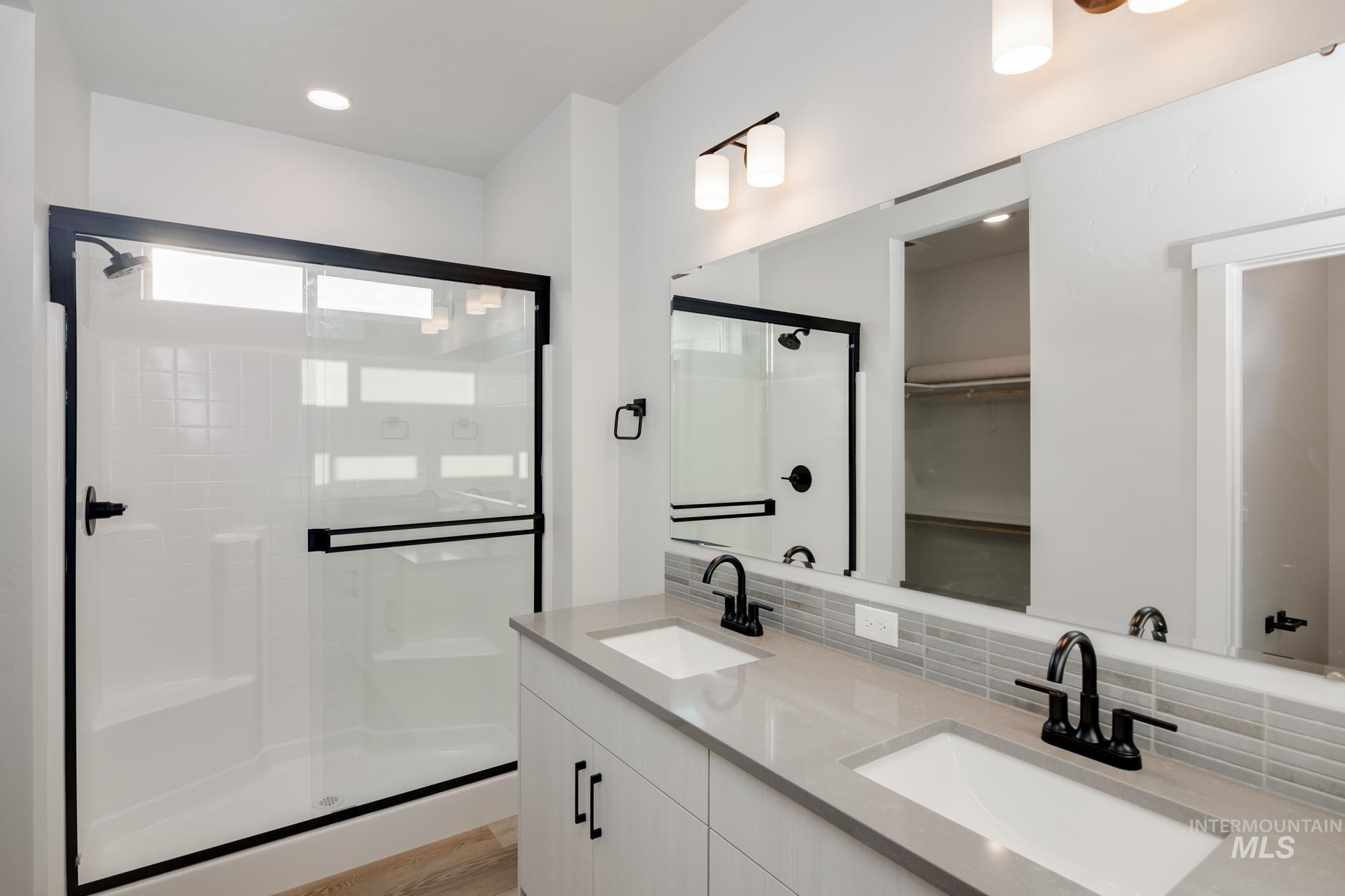 6884 S Sushana River Ave Property Photo 17