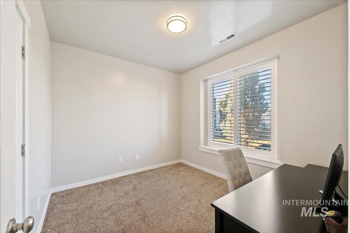931 N Synergy Lane Property Photo 4