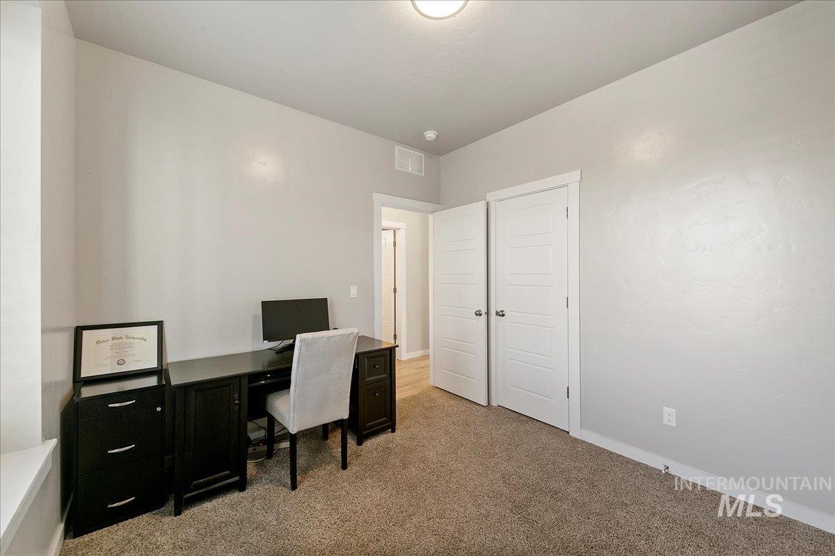 931 N Synergy Lane Property Photo 5