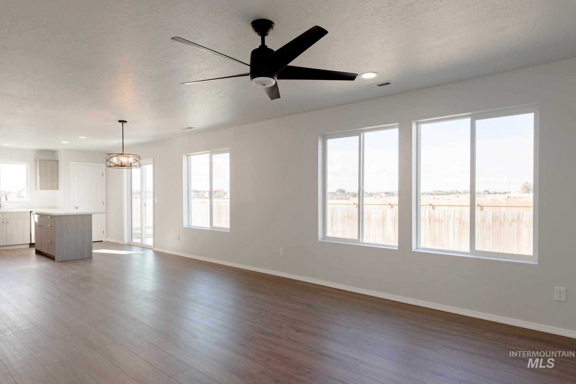 16897 Dunning Way Property Photo 10