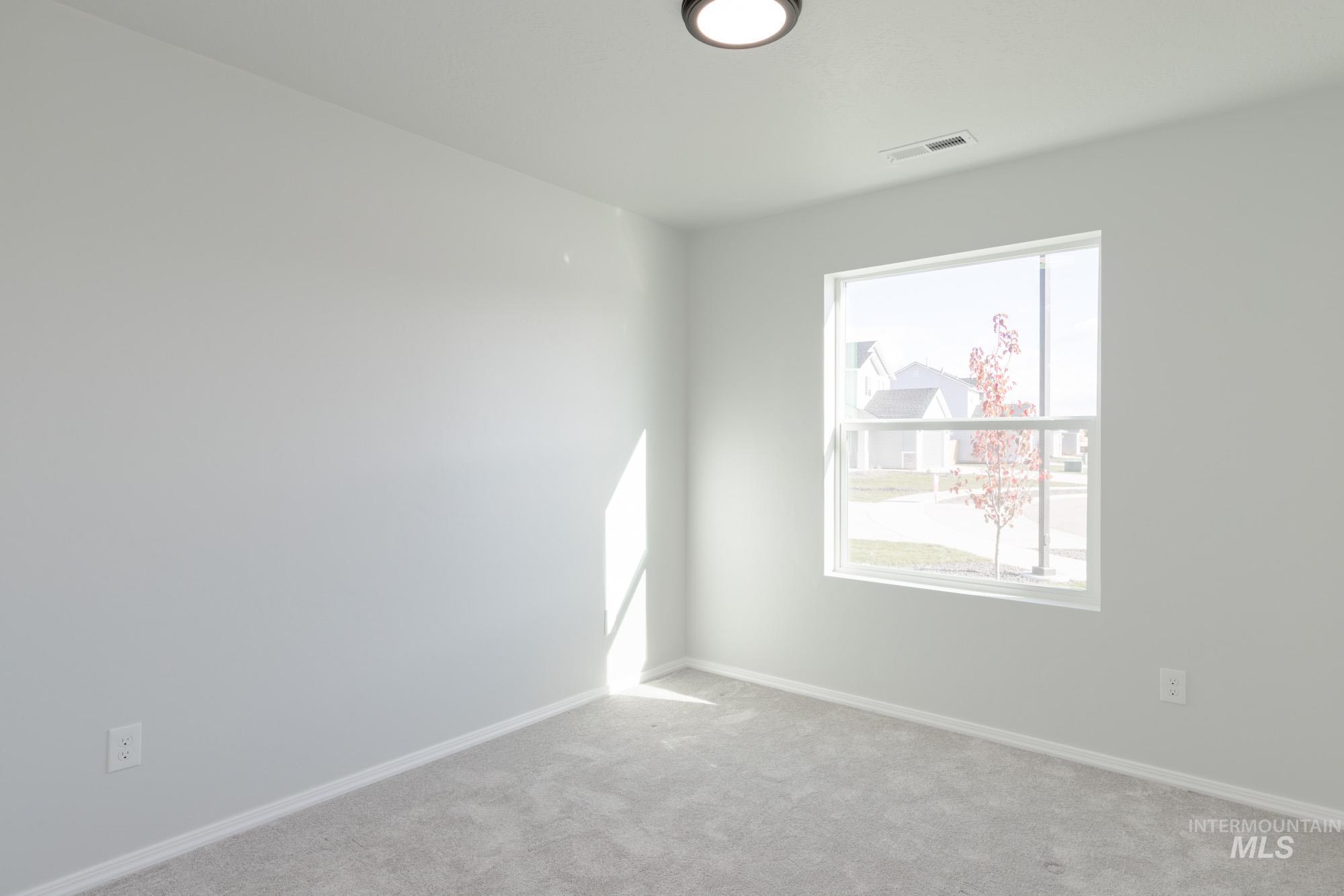 16897 Dunning Way Property Photo 12