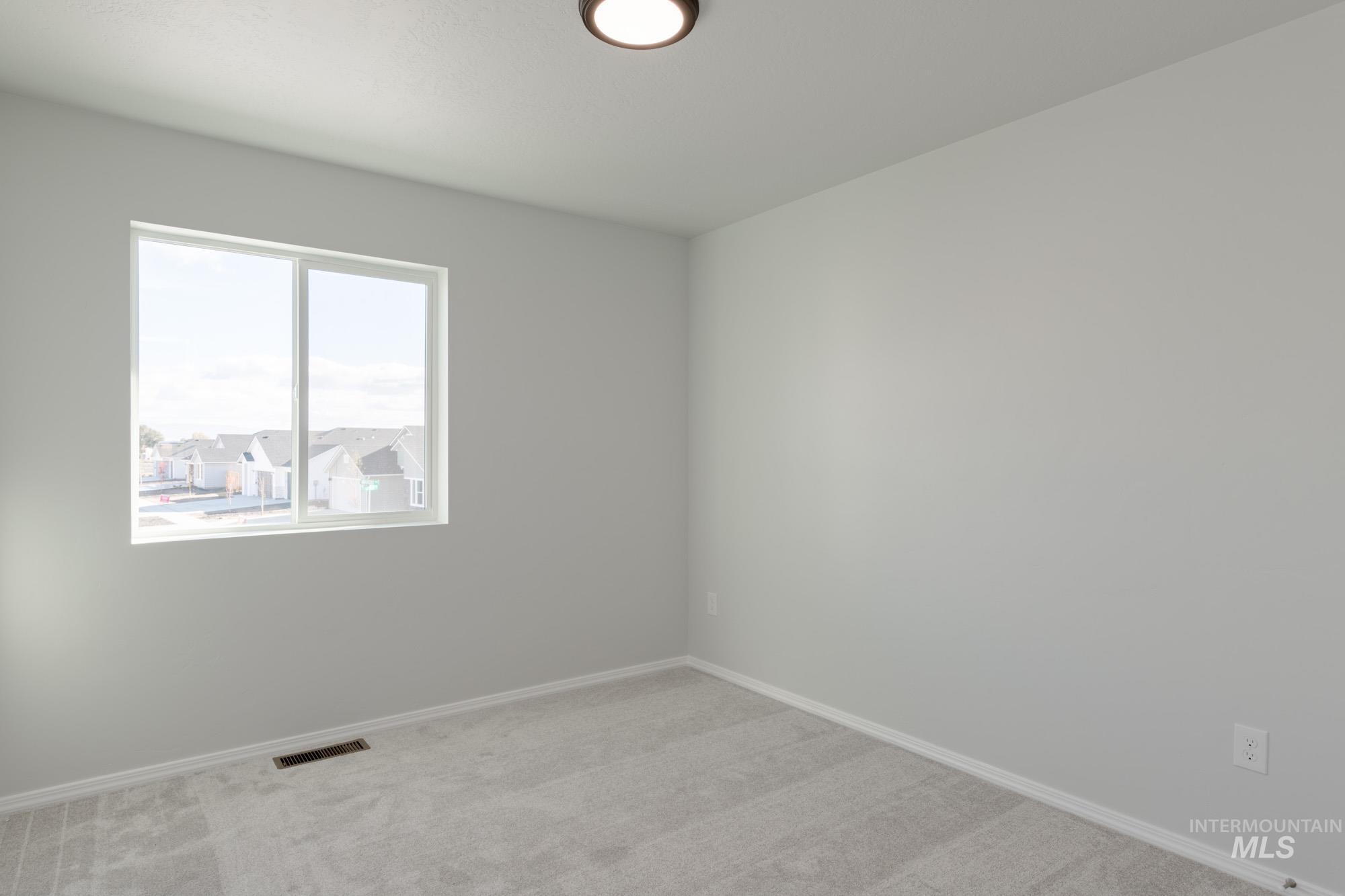 16897 Dunning Way Property Photo 13