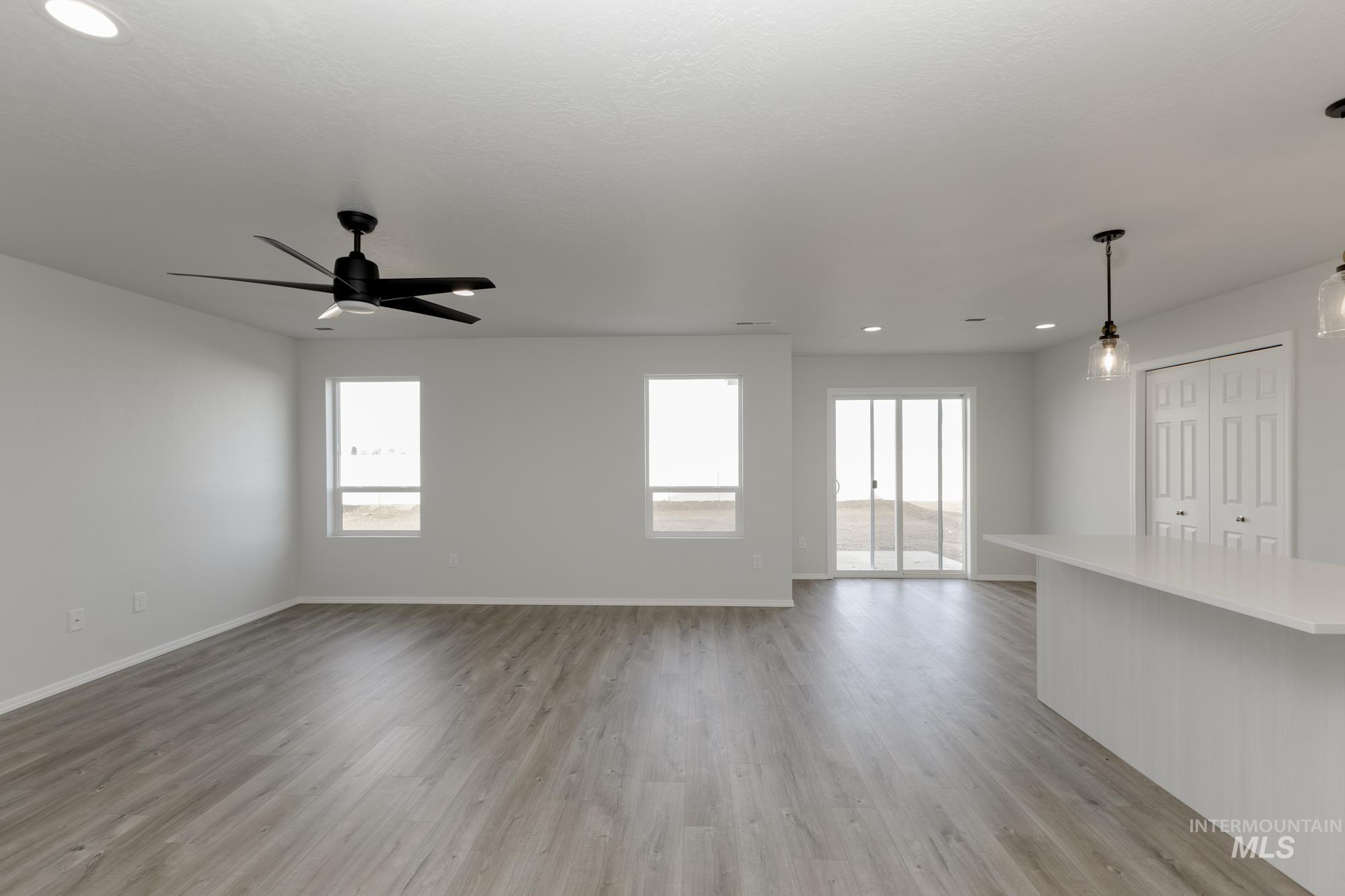 16873 Dunning Way Property Photo 6