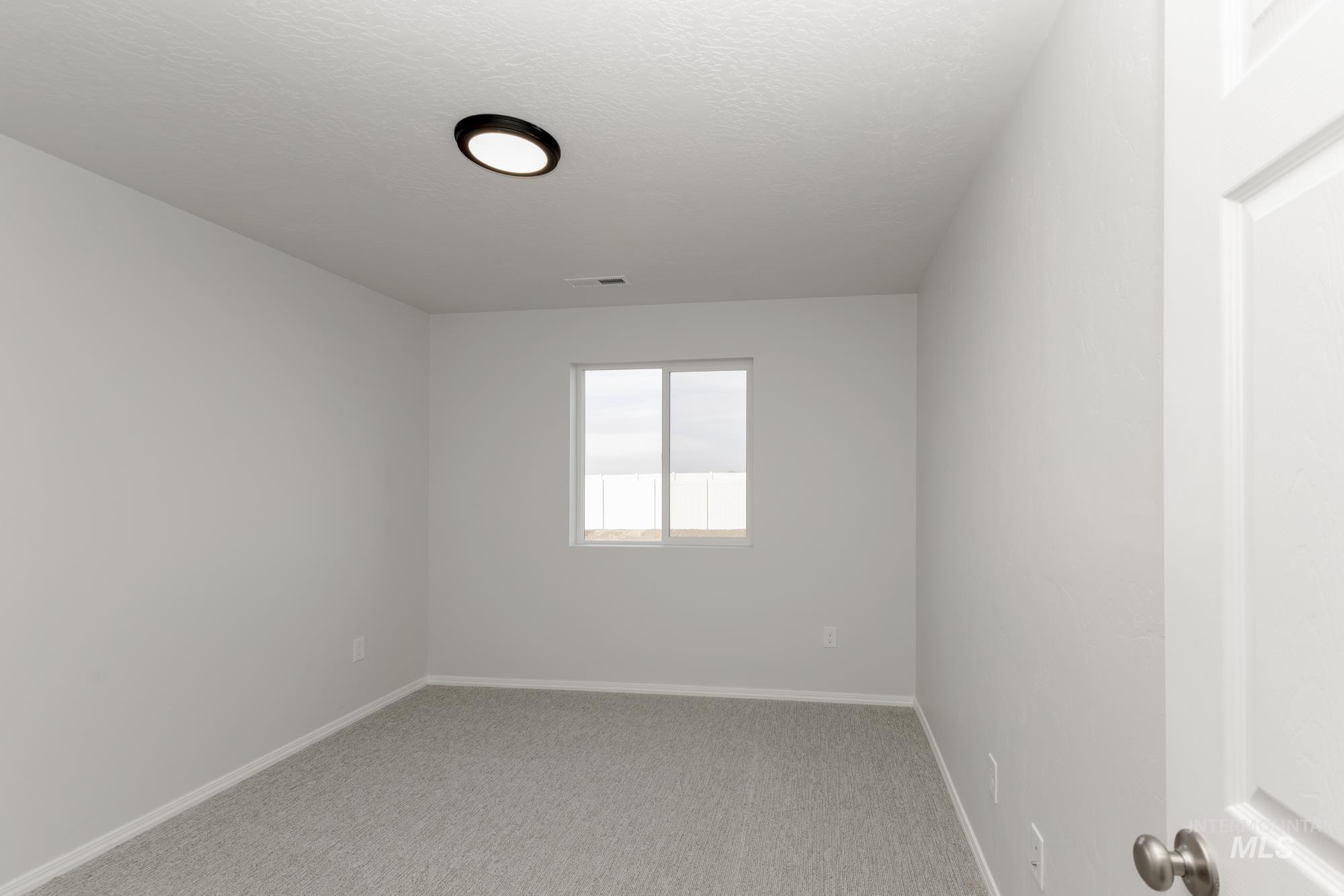 16873 Dunning Way Property Photo 8